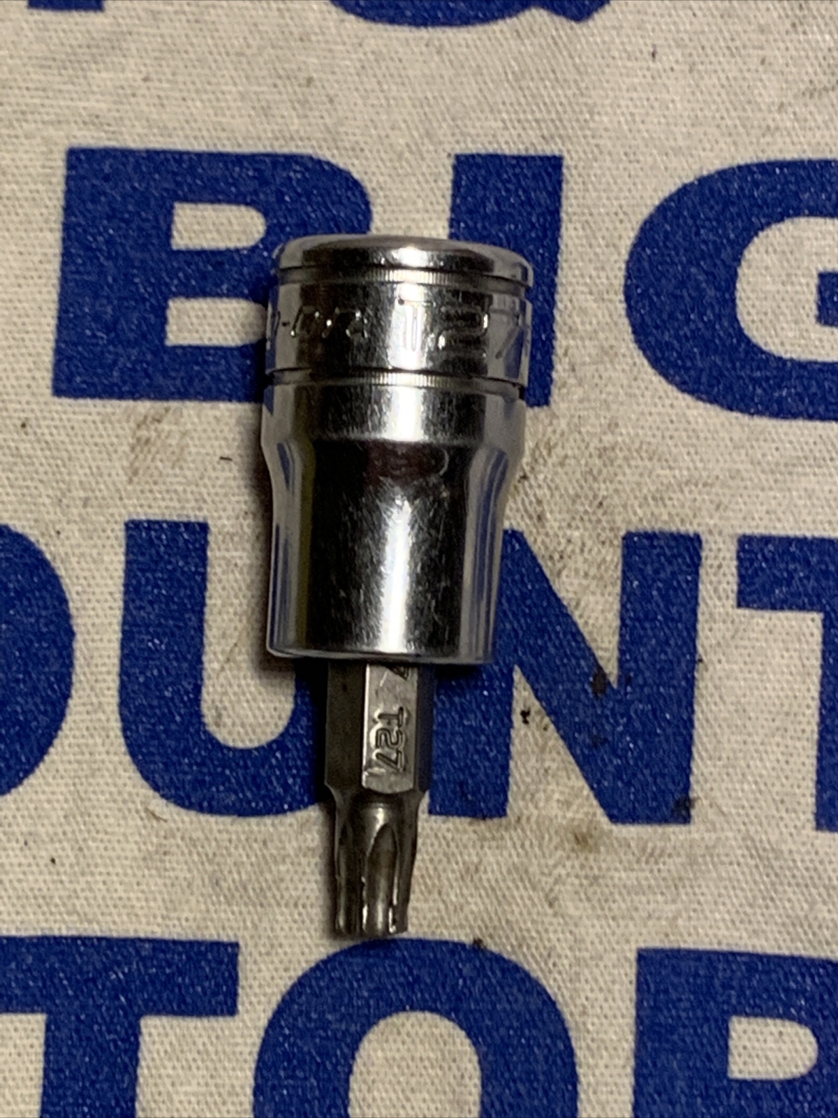1997 Snap-on Tools USA 3/8″ Drive T27 Standard Torx Bit Chrome Socket FTX27E