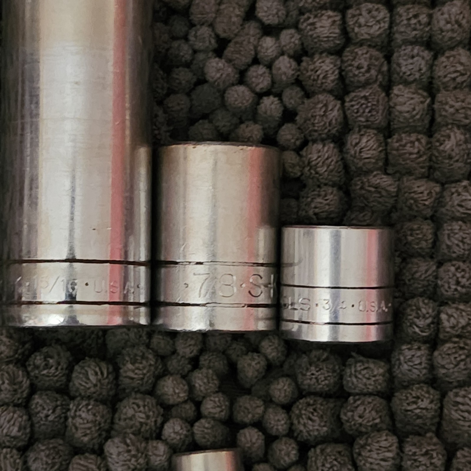 Lot Of 16 SK Tools Sockets – Please see description and photos, NICE condition!