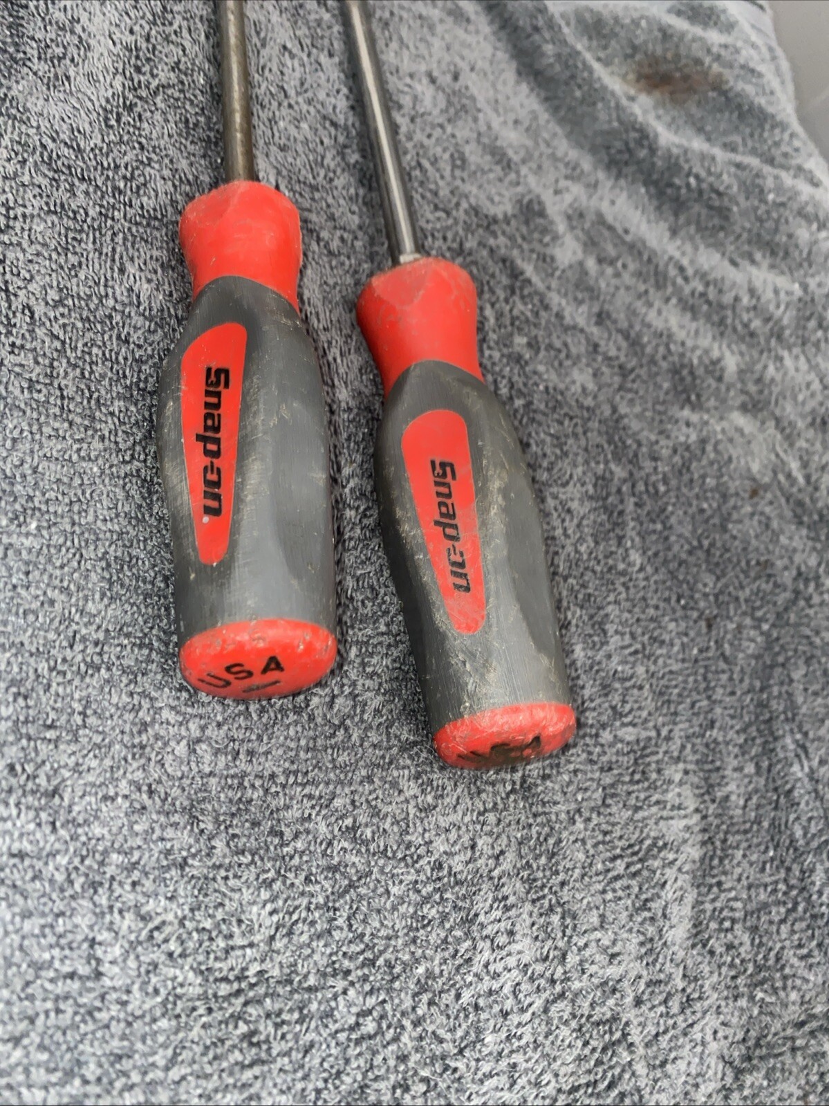 Snap On Instinct Red Soft Grip Screwdriver 5/16/SHD6/3/8SHD8 Set2