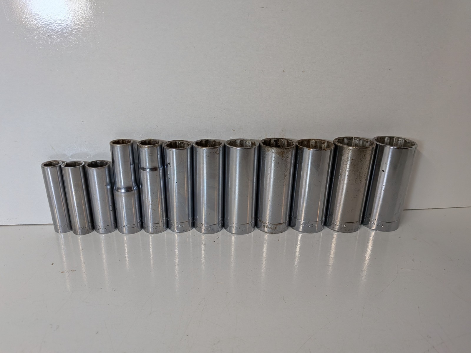 12pc. VTG Craftsman -V- 1/2″ & 3/8″ SAE DEEP Sockets w/Metal Tray 1/2″- 1 1/8″