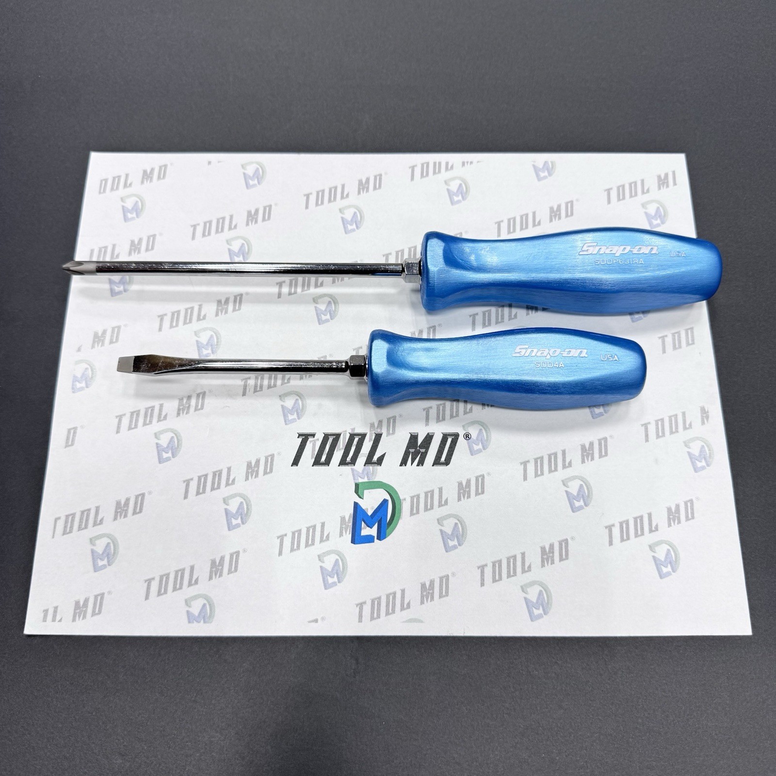 Snap-on Tools USA NEW 2pc Pearl Blue Hard Handle Screwdriver Set SDD4A SDDP63IRA