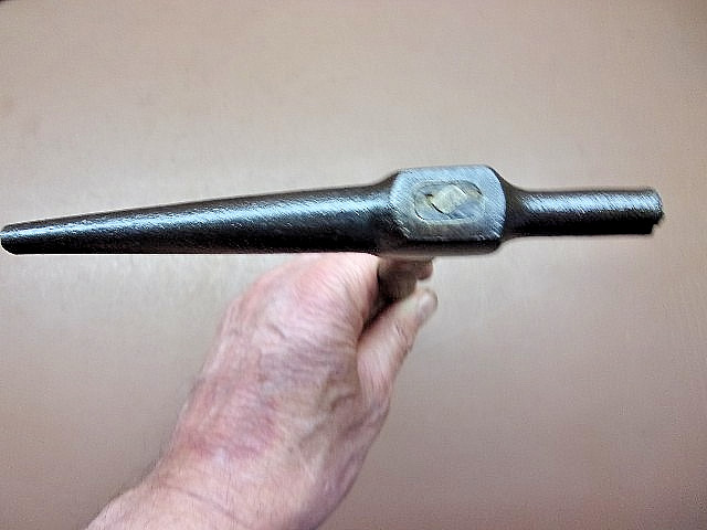 Vintage UNBRANDED AUTO BODY / TINNERS HAMMER 2/12 1/2″ Wood Handle Clean Tool!