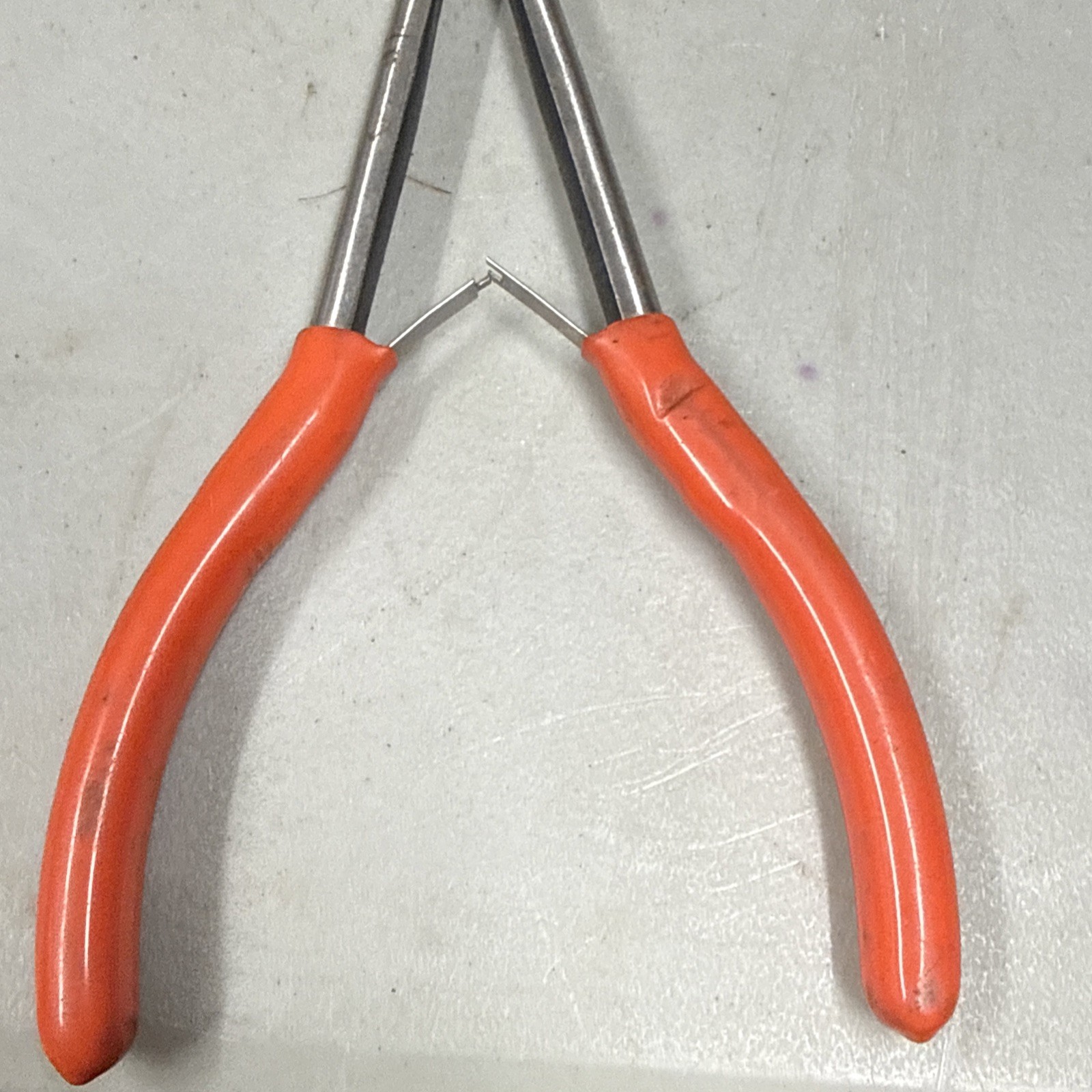 Matco Tools PD011BPA- 11″ Long Orange Handle Spring Loaded Duck Bill Pliers Nice