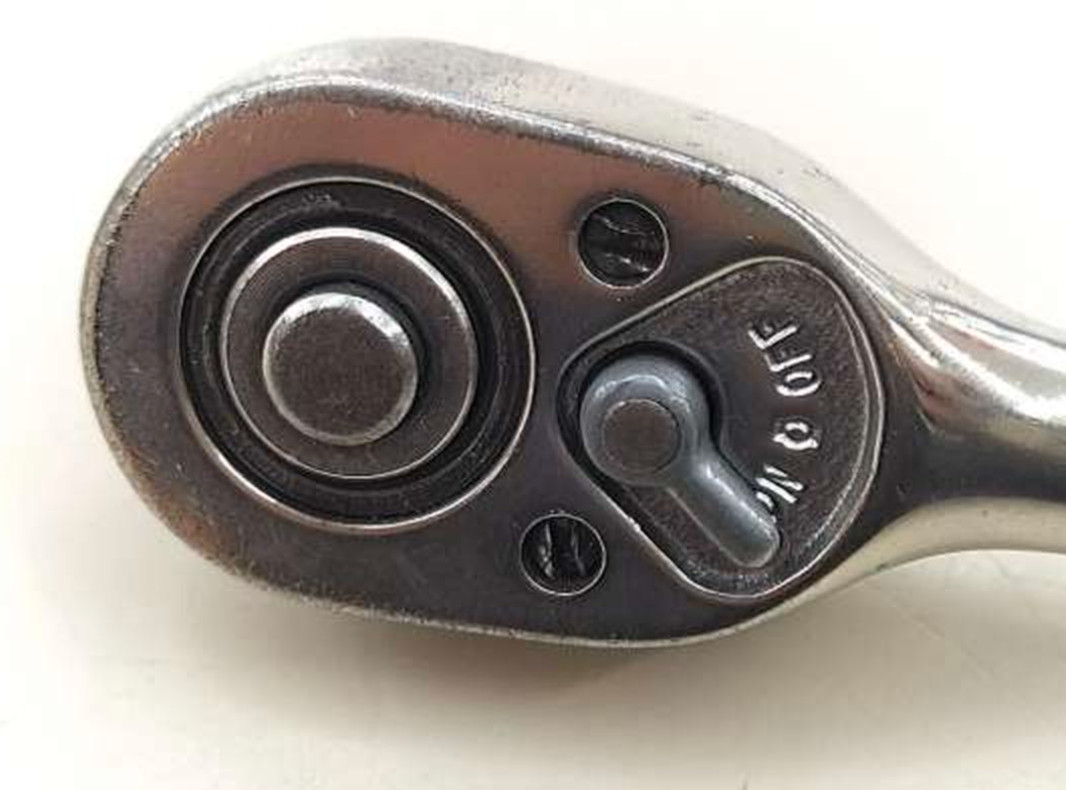 Snap-on F723A 3/8 Drive Quick Release Standard Length Chrome Ratchet Used