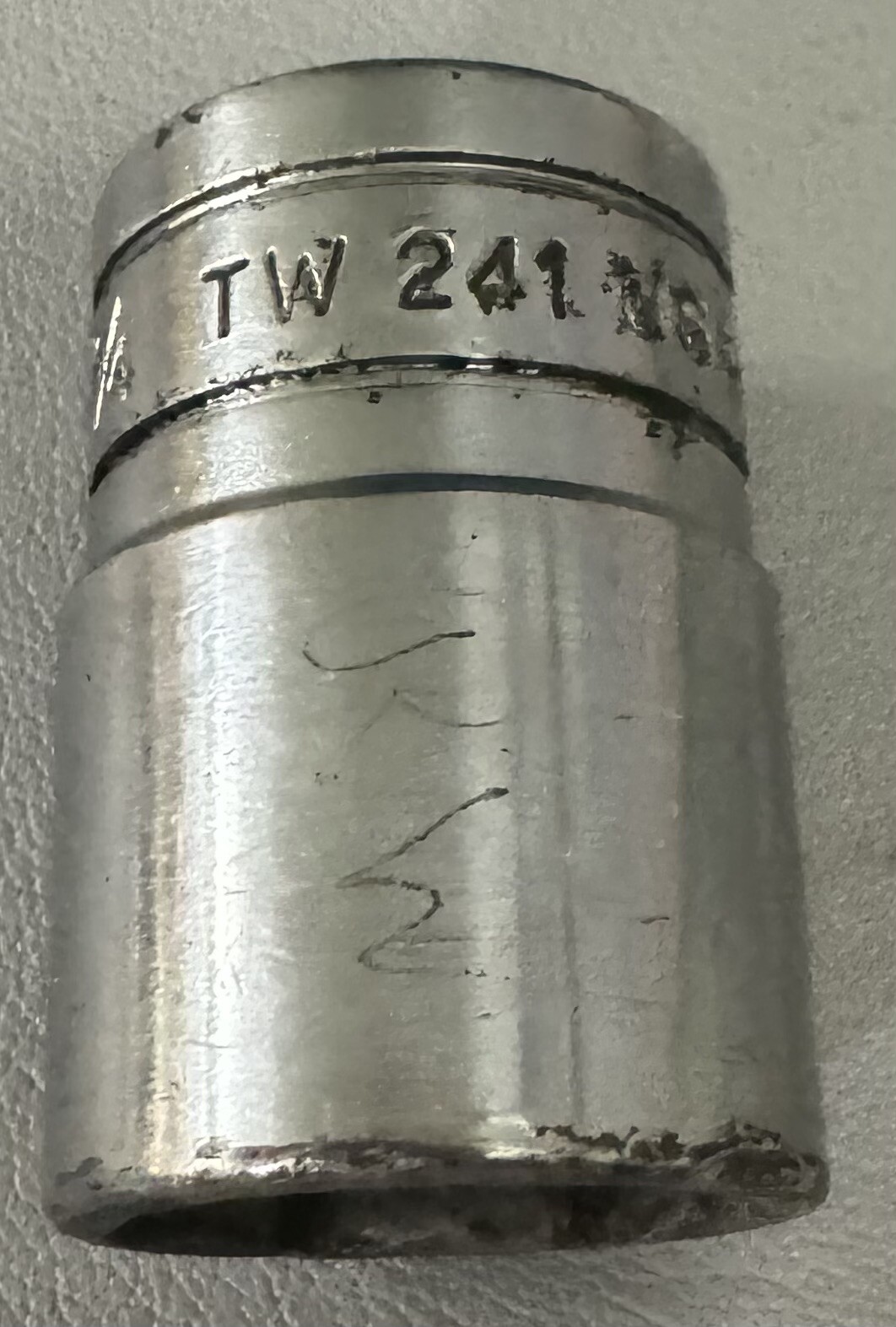 Snap-on Tools USA TW241 1/2″ Drive size 3/4″ SAE 6 Point Shallow Chrome Socket