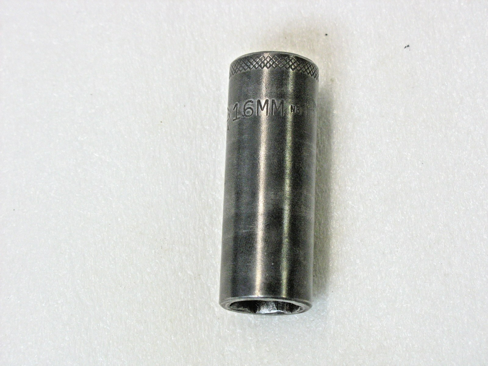Mac Tools 1/2″ Dr. 16mm 6 Pt. Semi-Deep Impact Socket VIP6 16MM
