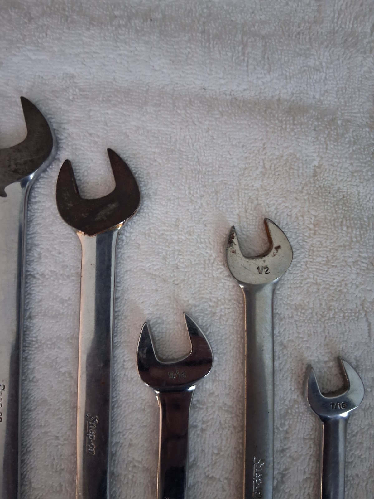 Snap On tools lot 18Combo Wrenches 1”thru 3/8″ Plus 9 other snap on wrenches