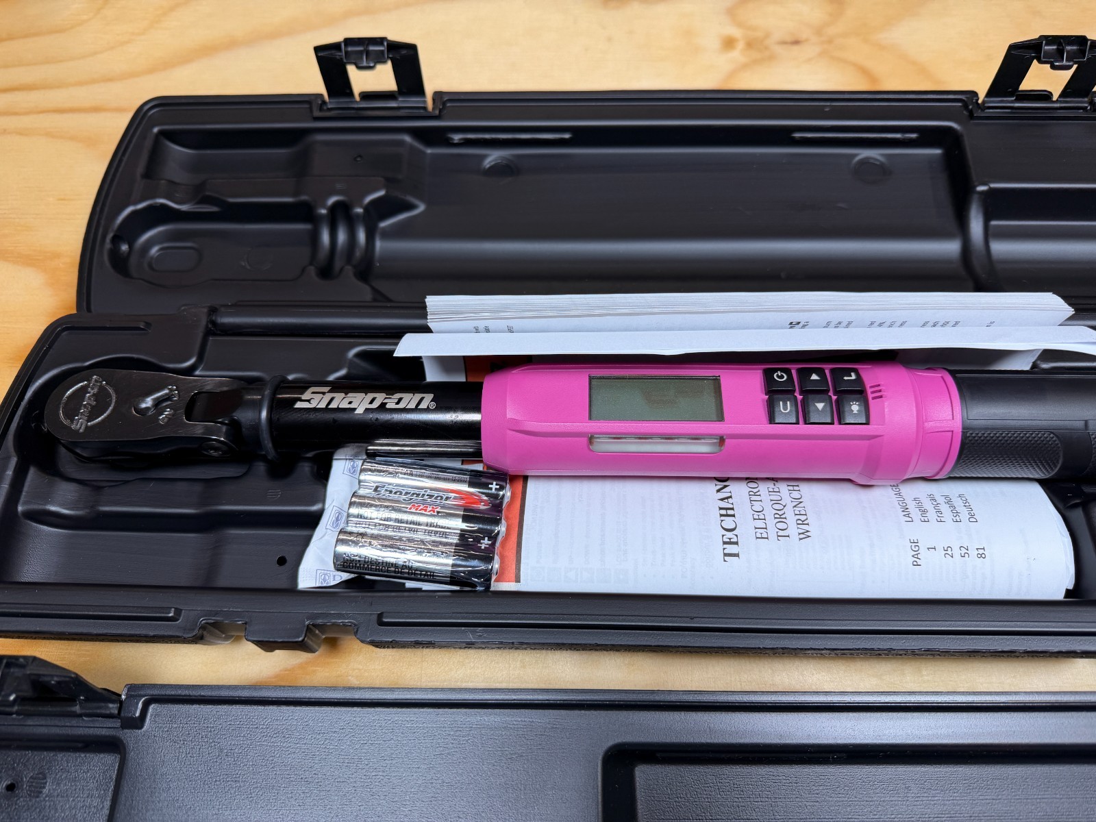 Snap-on Tools NEW 2pc PINK & GREEN 3/8″ & 1/2″ Drive Digital Torque Wrench Set