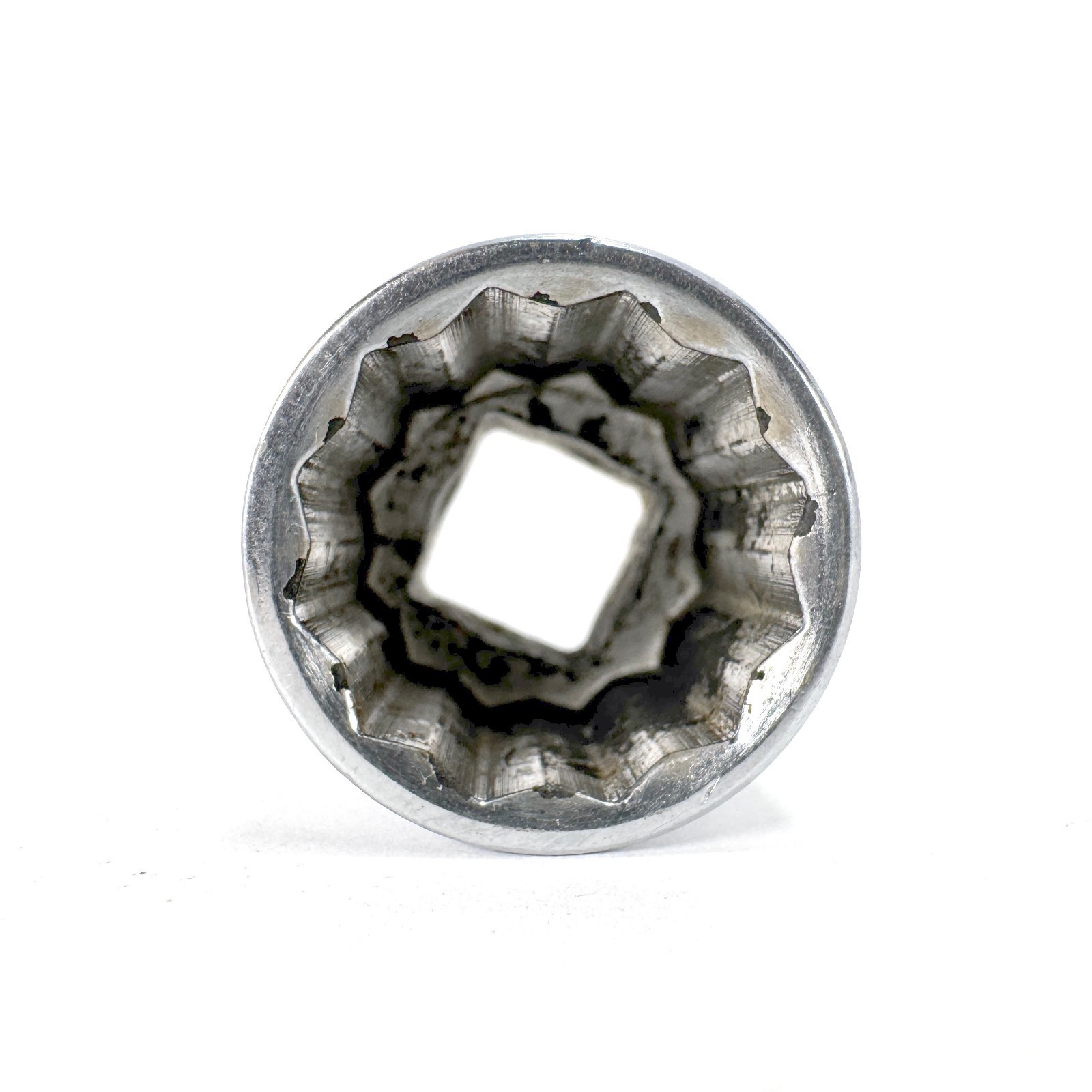 Craftsman USA 44238 G Series 19mm 1/2″ Drive 12-Point Shallow Socket