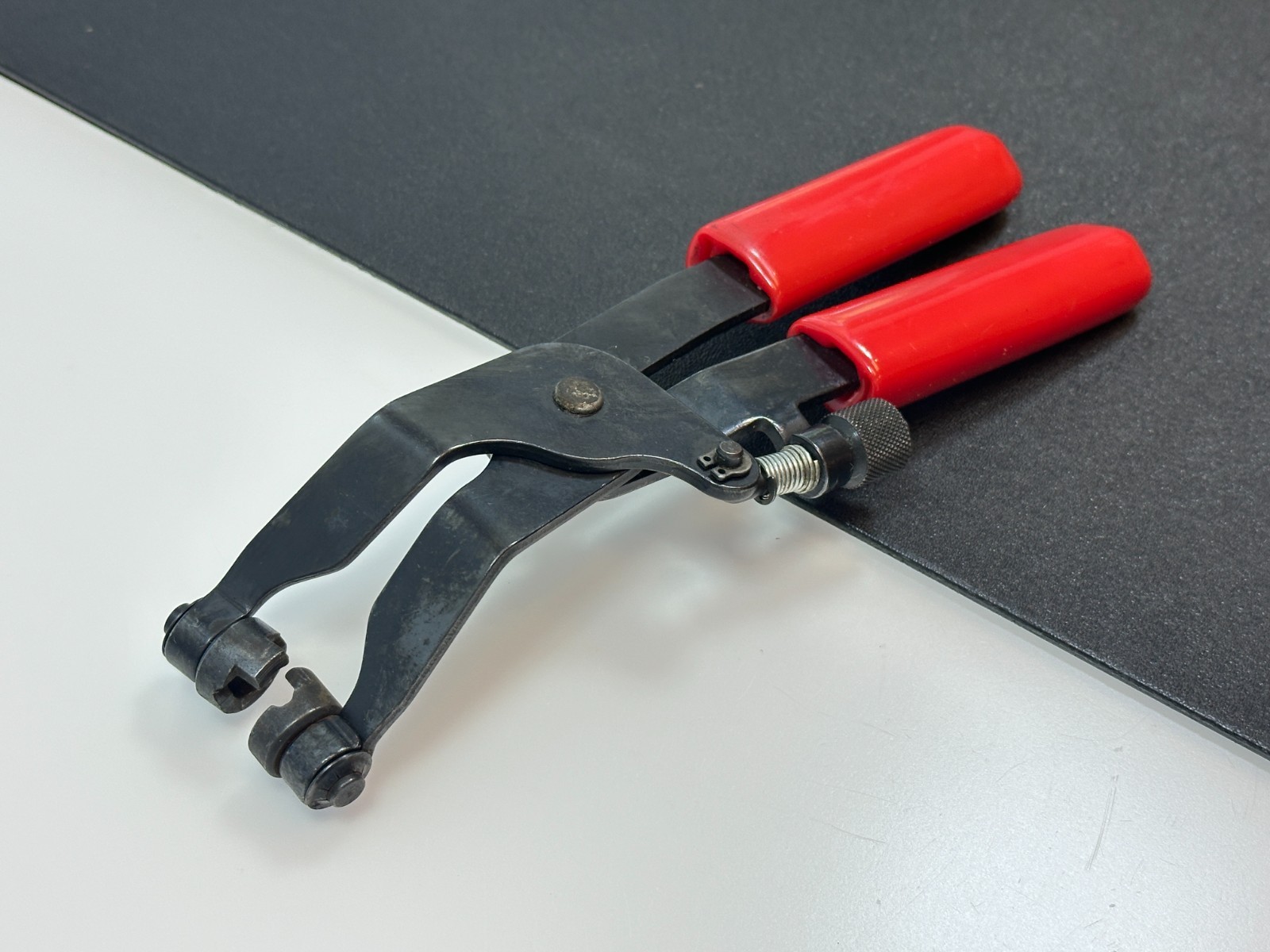 Matco Tools MST9562 Adjustable Hose Clamp Pliers, RED Comfort Cushion Grip