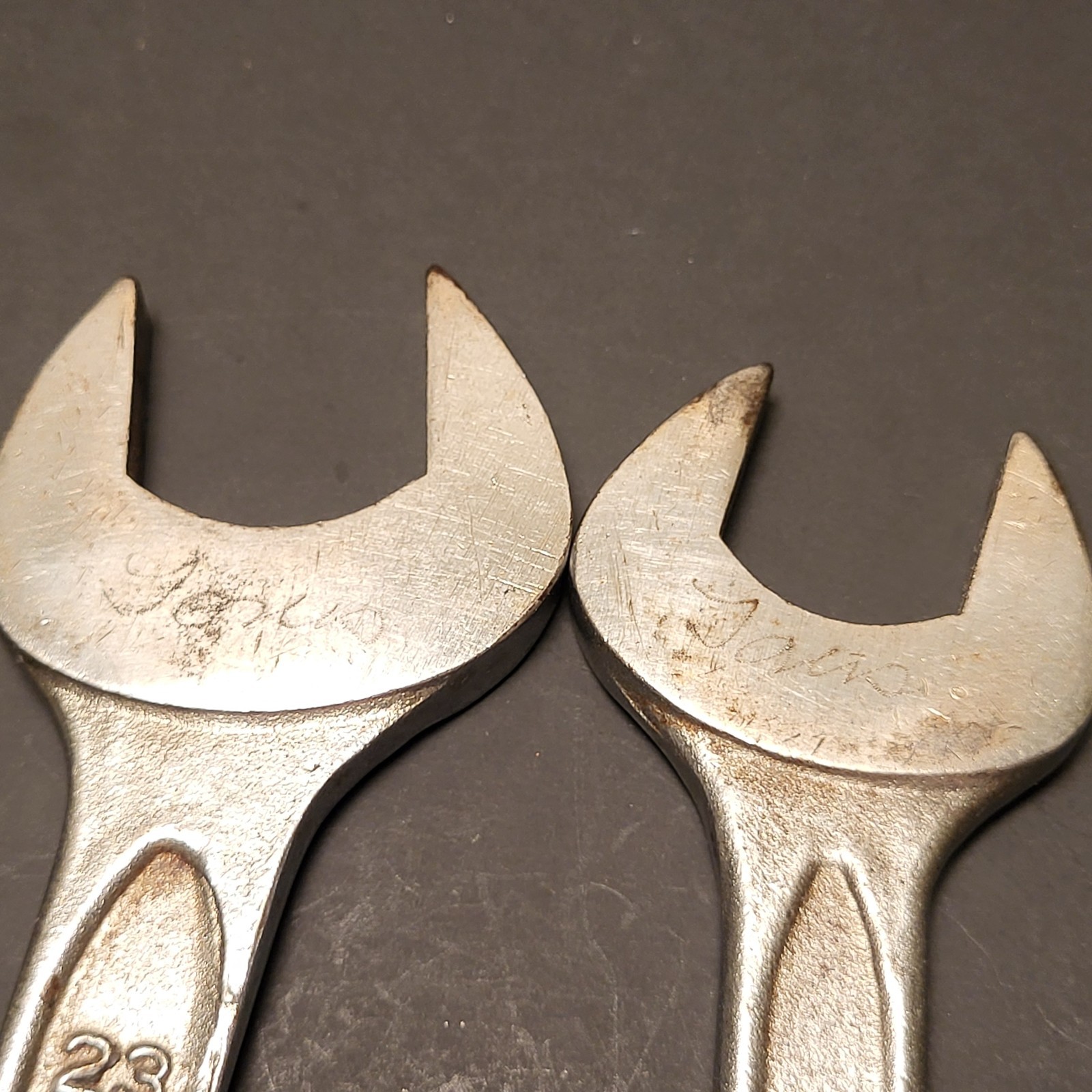 Ash Asahi Tools 2 piece open end wrench 23-21mm & 19-17mm