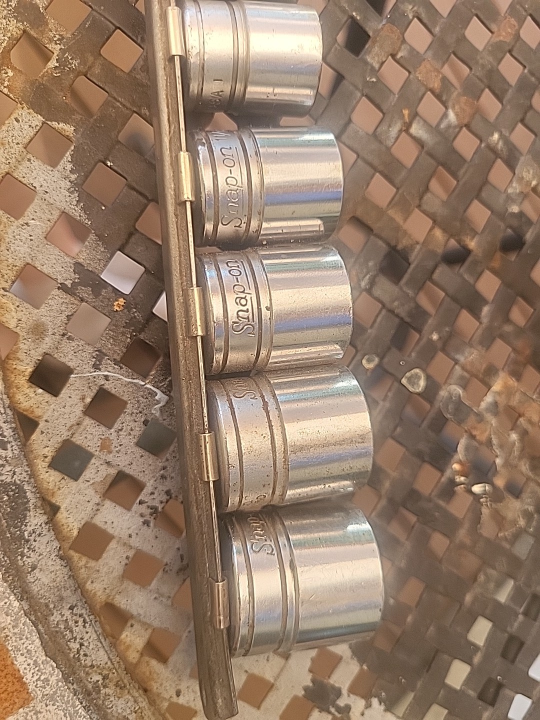 Snap On Tools FS Series Socket Set 7/8 to 1/4″ SAE 6 point 3/8 Drive (11 pieces)