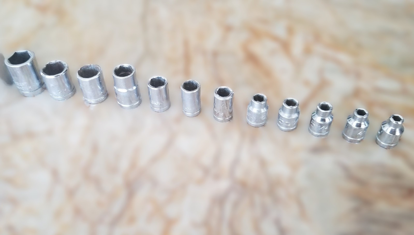 12 Piece 6 point Metric Socket Mix Set 4 4.5 5 5.5 6 7 8 9 10 11 12 13mm