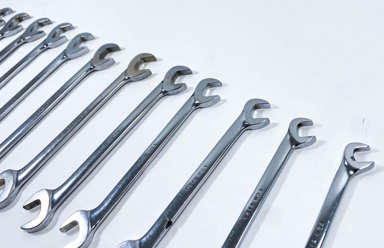 SNAP ON TOOLS USA 13-PIECE SAE 4 Way Open End Angle Wrench Set 3/8″ – 1-1/8″