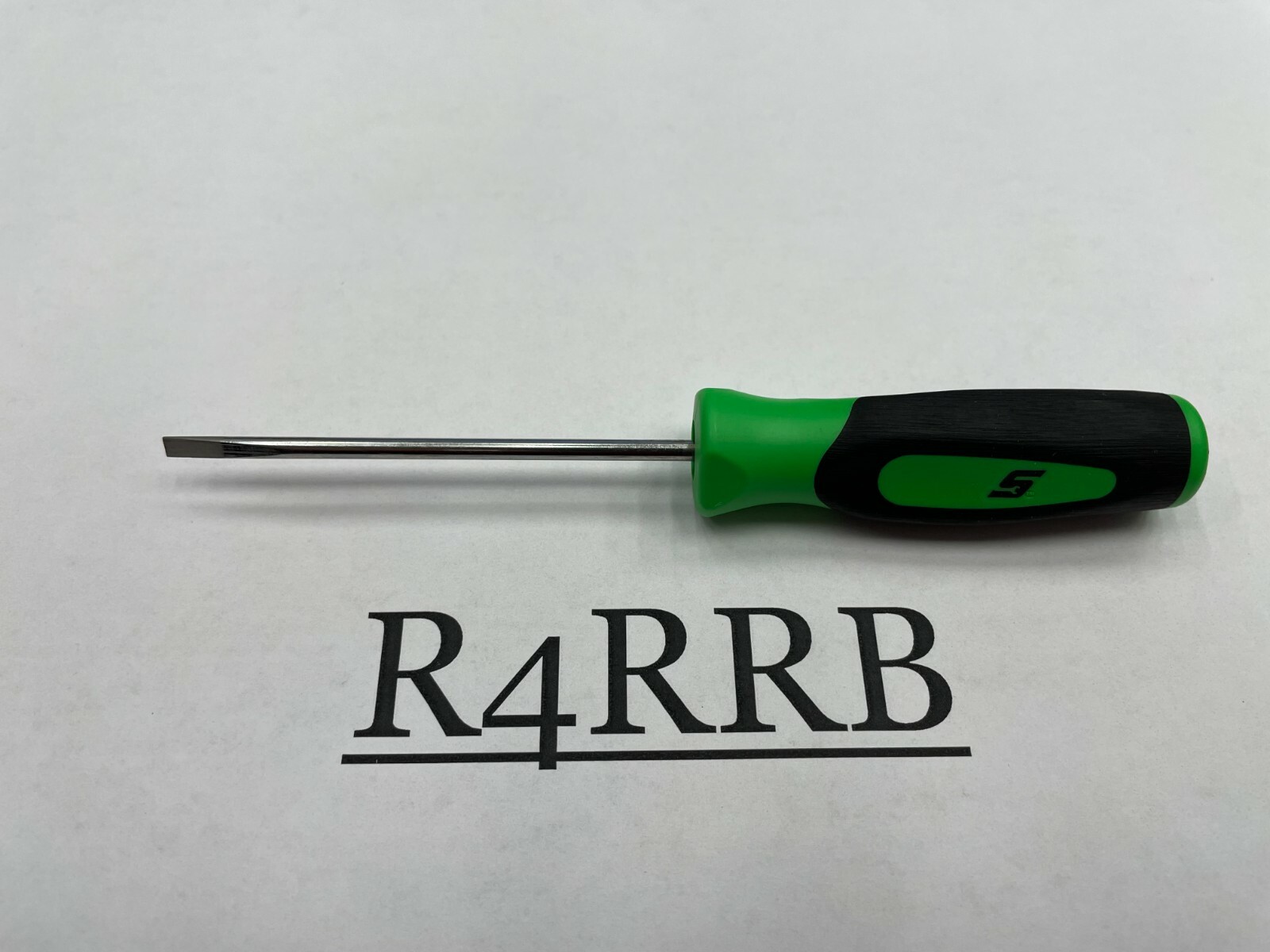 Snap-on Tools NEW GREEN 1/8″ Flat Head Soft Grip Mini-Tip Screwdriver SGD304BG