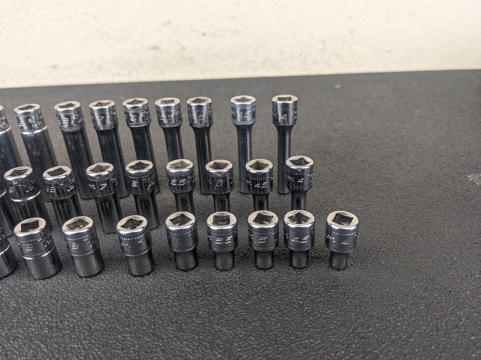 #bj243 Snap-On Tools 142STMMSYFR1 42pc 1/4″ Drive 6-Point Metric Foam Socket Set