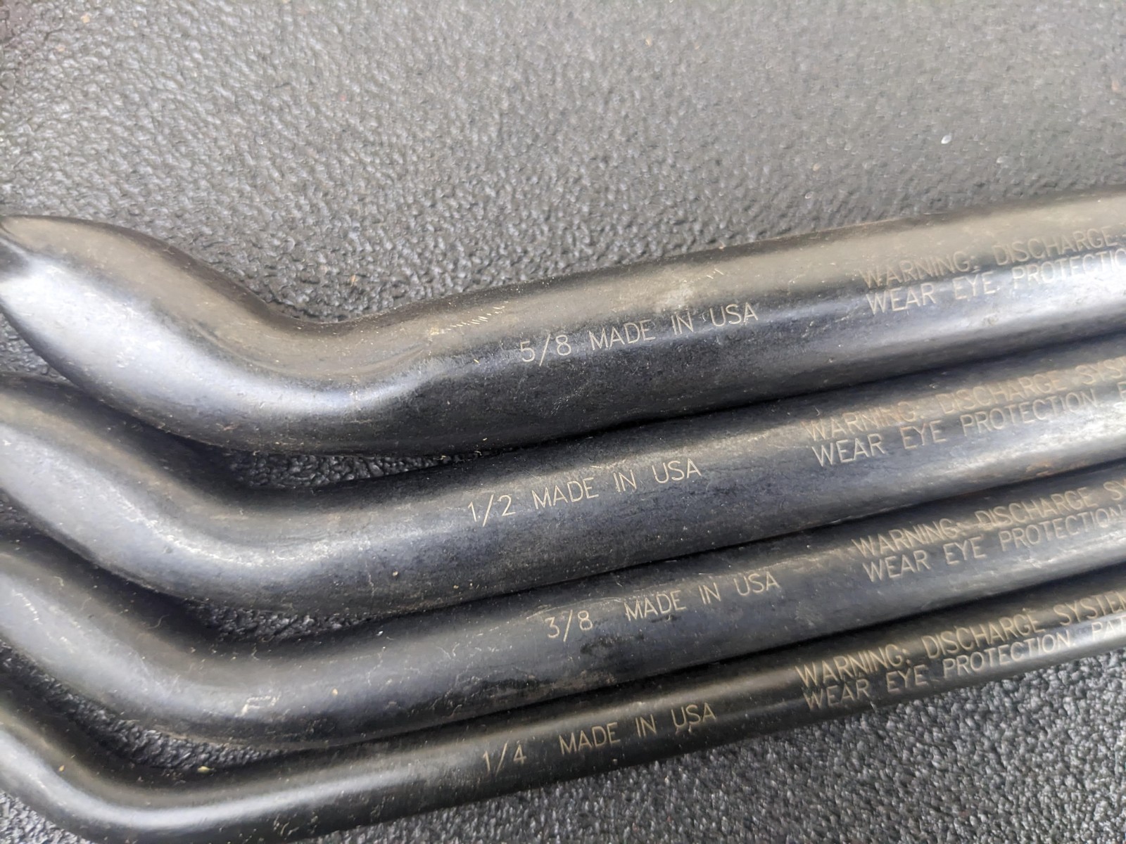 #bm776 Lisle 42400 4 Piece Air Line Disconnect Set for Truck air Systems