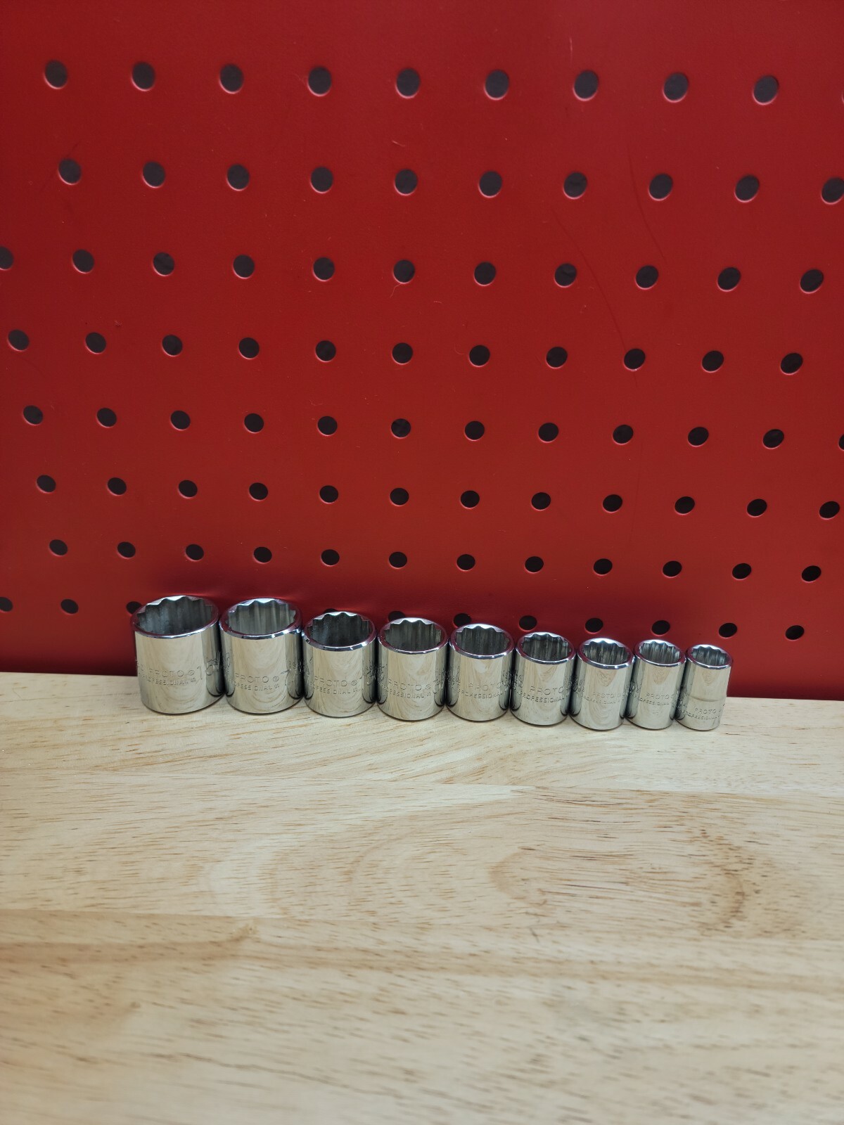 Proto 3/8″ Drive 7/16″ – 15/16″ SAE 9-Piece 12-Point Shallow Chrome Socket Set