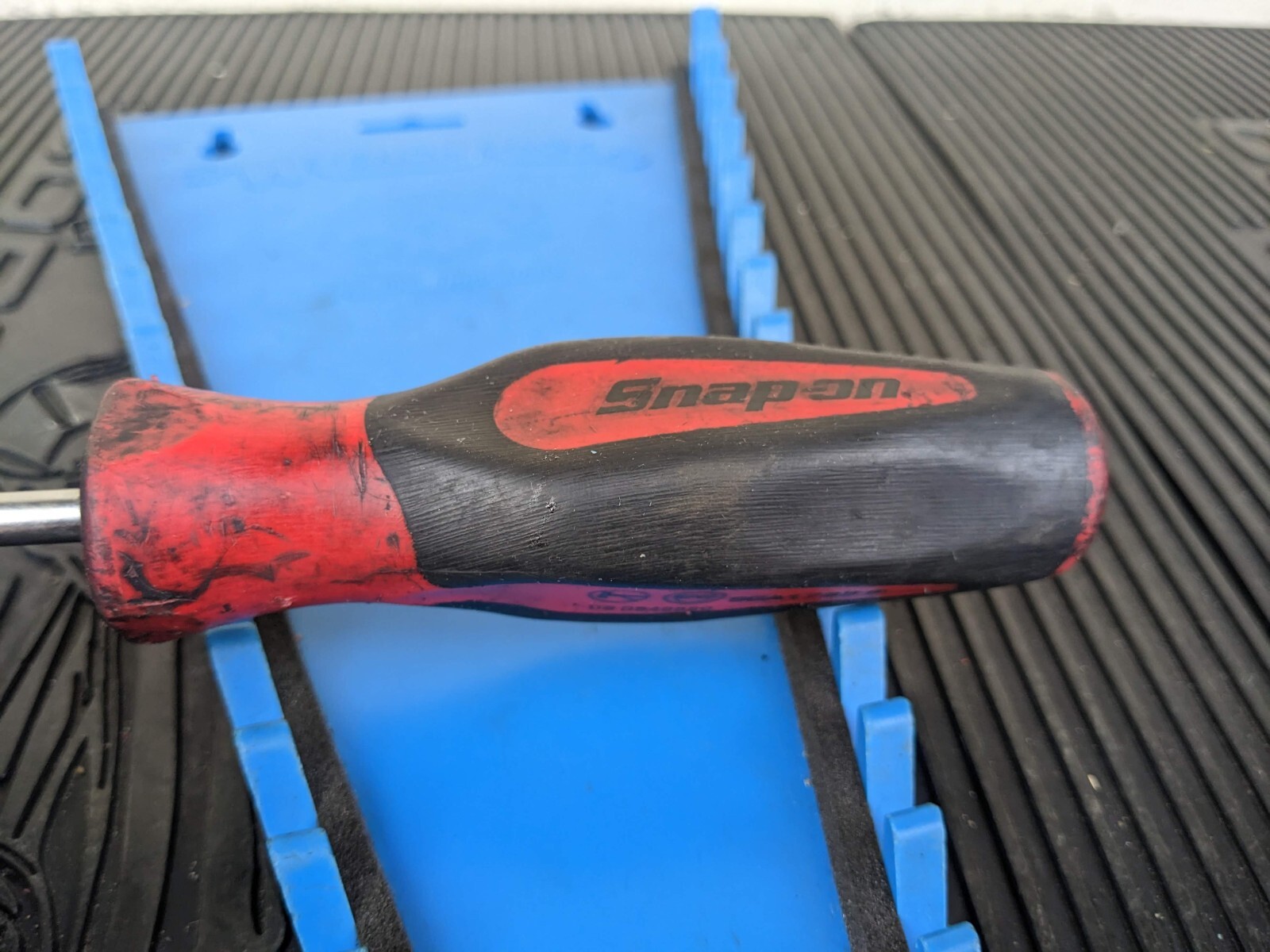 #bg063 Snap-on Tools USA RED Soft Radiator Hose Pick SGA173B