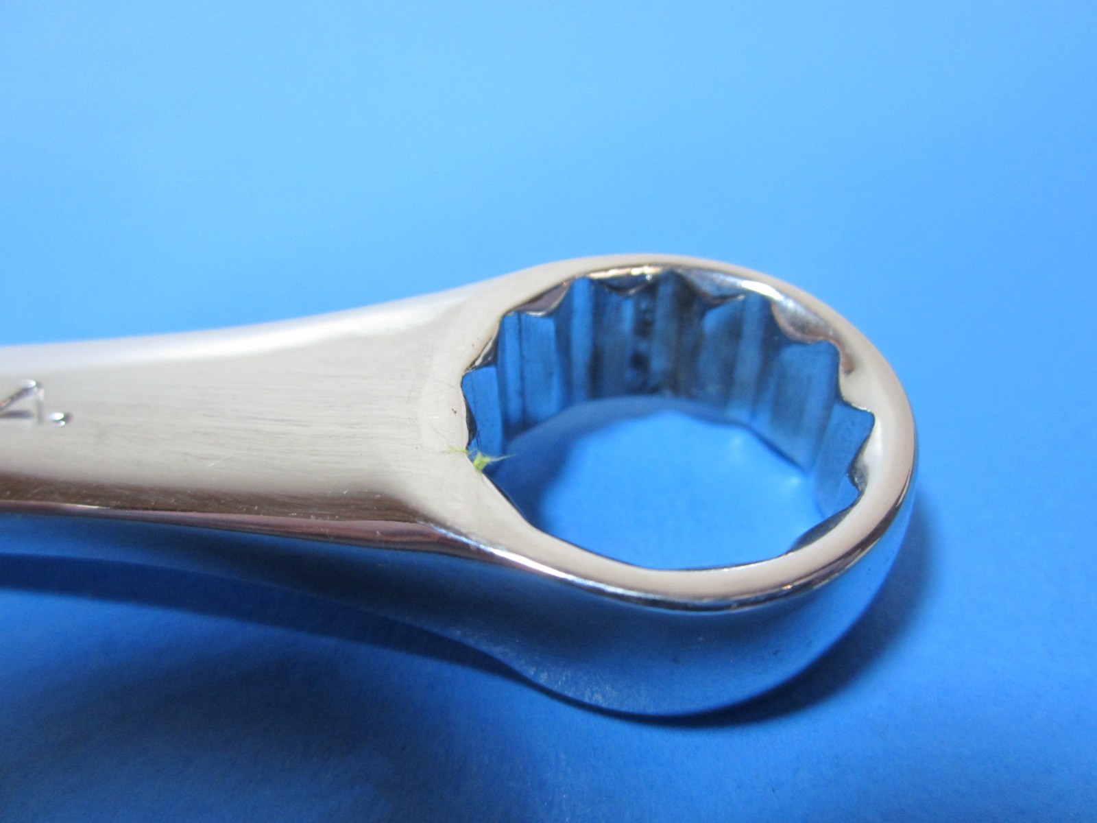 S.K. TOOLS * New Old Stock * 18mm 12-point # – 88318 Combination Wrench