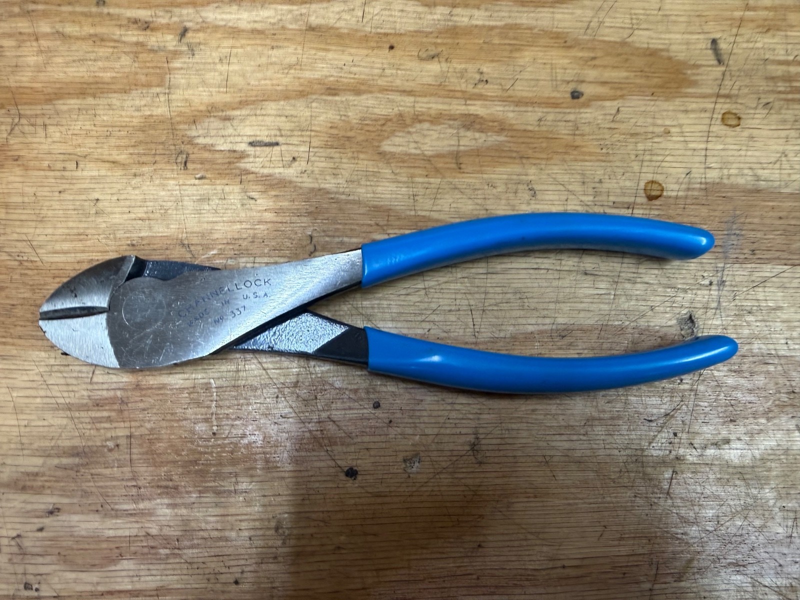 Channellock Diagonal Cutting Plier 337 – Precision Sidecutters, Wirecutters 7″