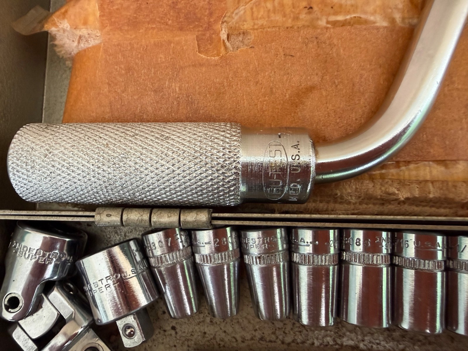 Vintage Indestro Tools USA Drive Socket Set G-20