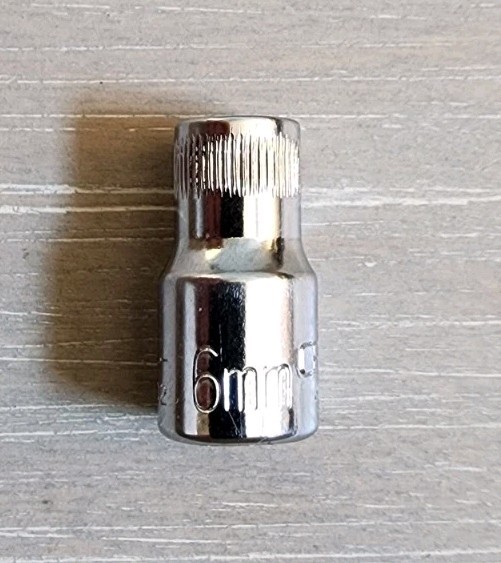 Craftsman USA 6mm Socket 6 Point 1/4″ G 43502 (Top Knurl)