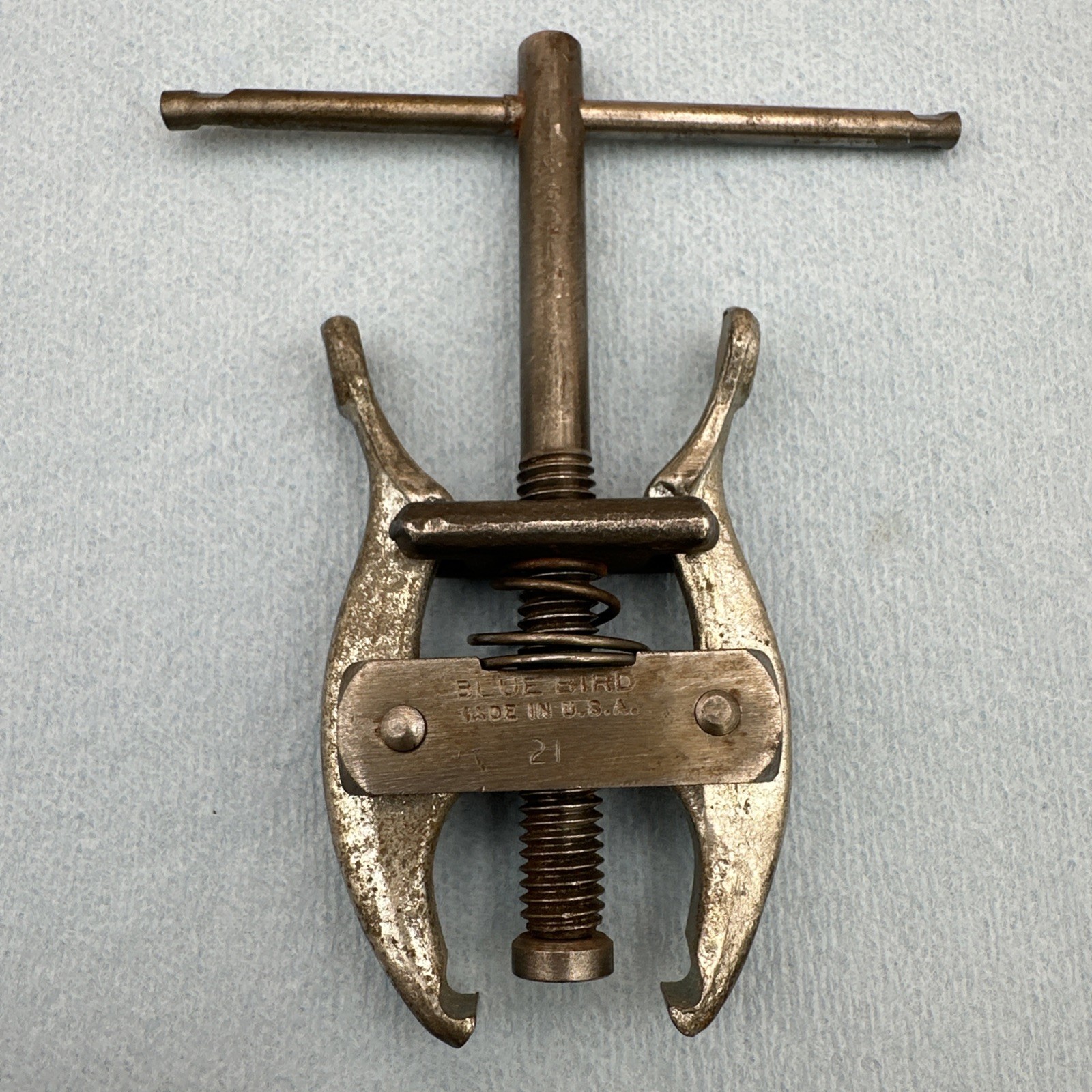 Blue Bird No. 21 Spring Loaded Battery Terminal Puller USA