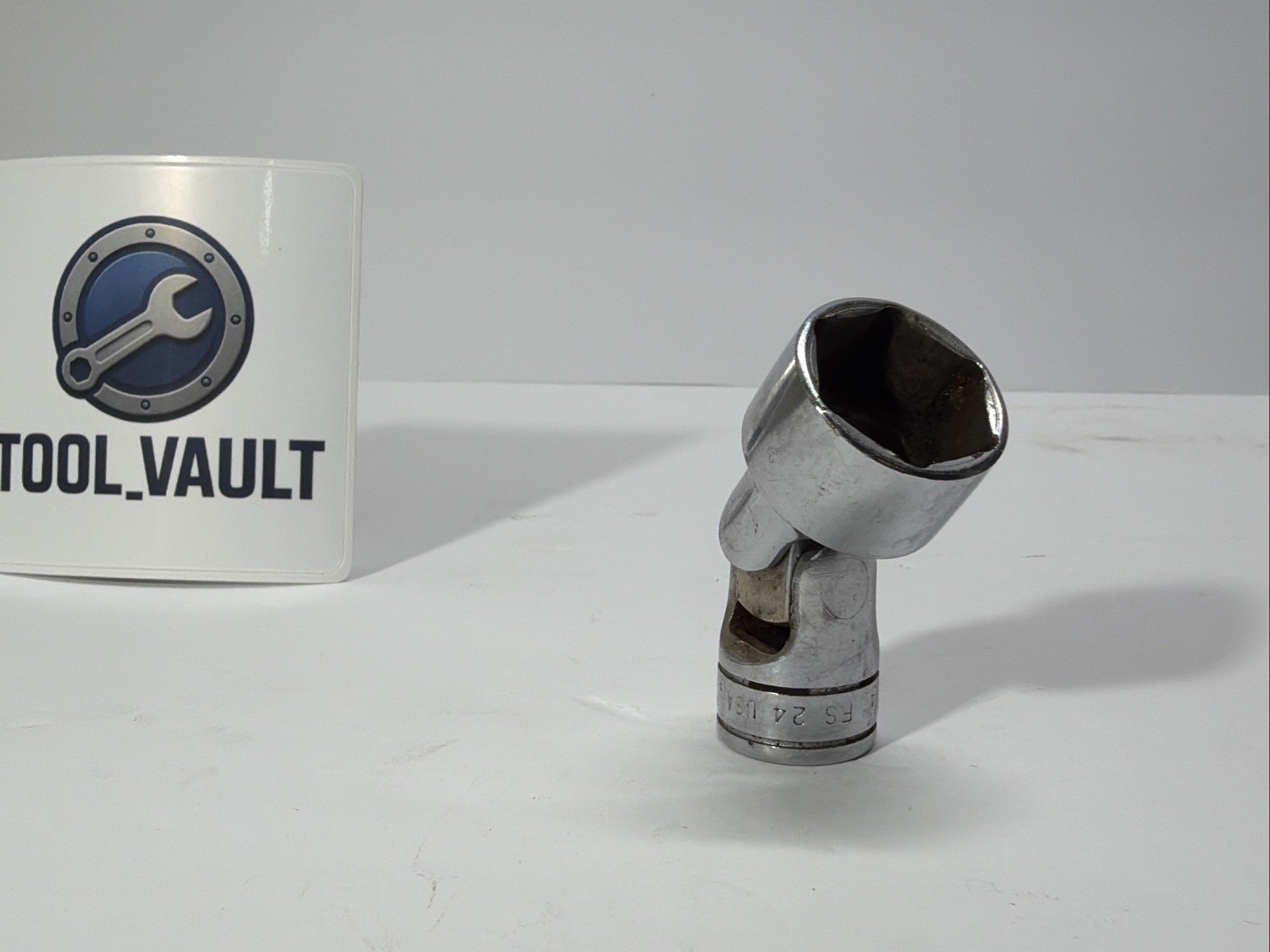 Snap-On FS24 Universal Swivel Shallow SAE 3/4″ Socket 3/8″ Drive 6 Point