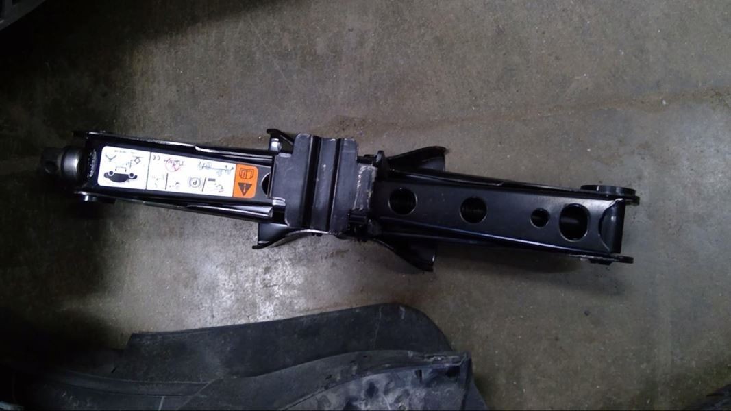 ESCAPE 2016 Tools Jack 651751
