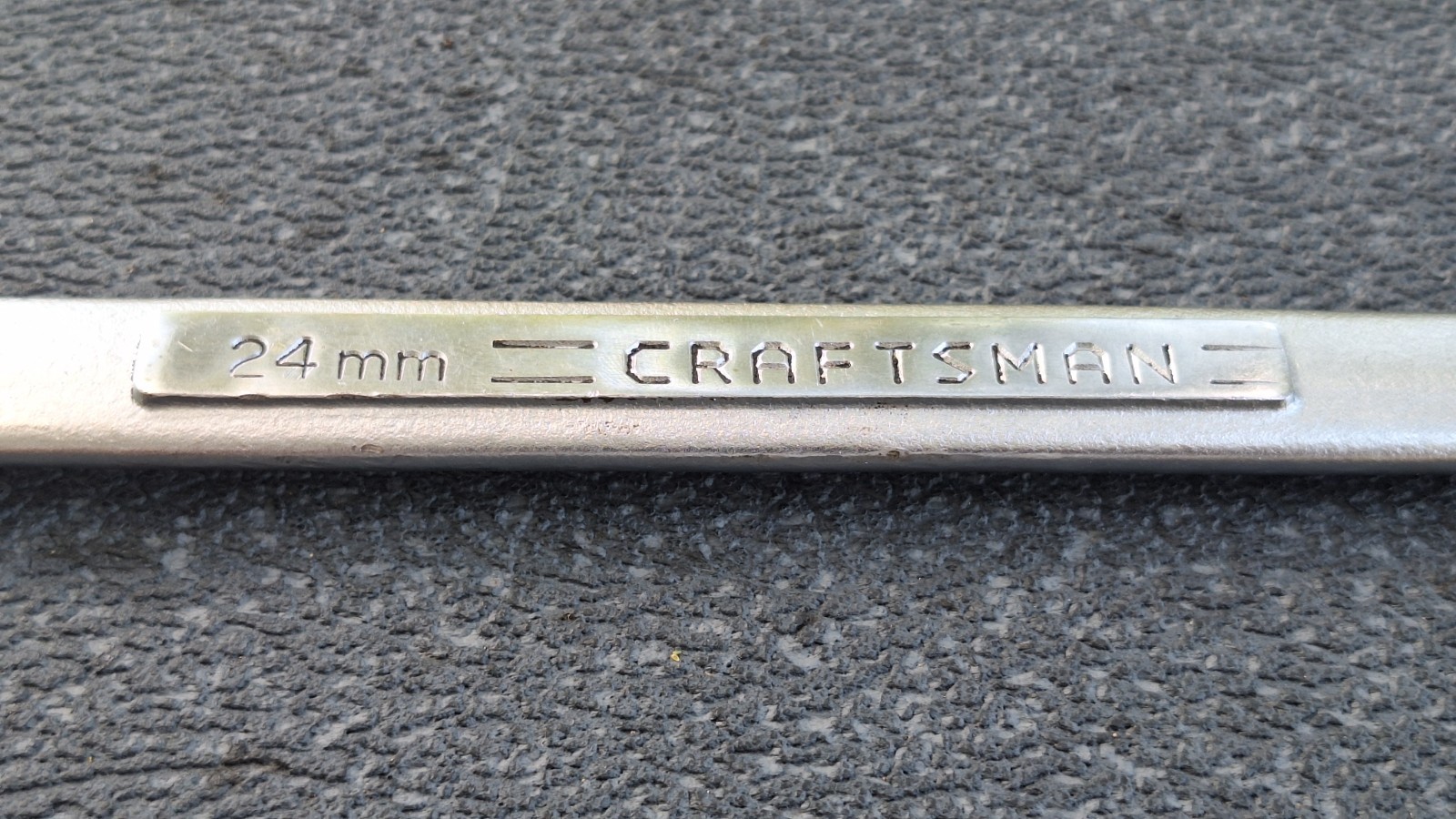 Craftsman USA 42933 -V- 27mm & 42923 -V- 24mm 12 Point Combination Wrench Set