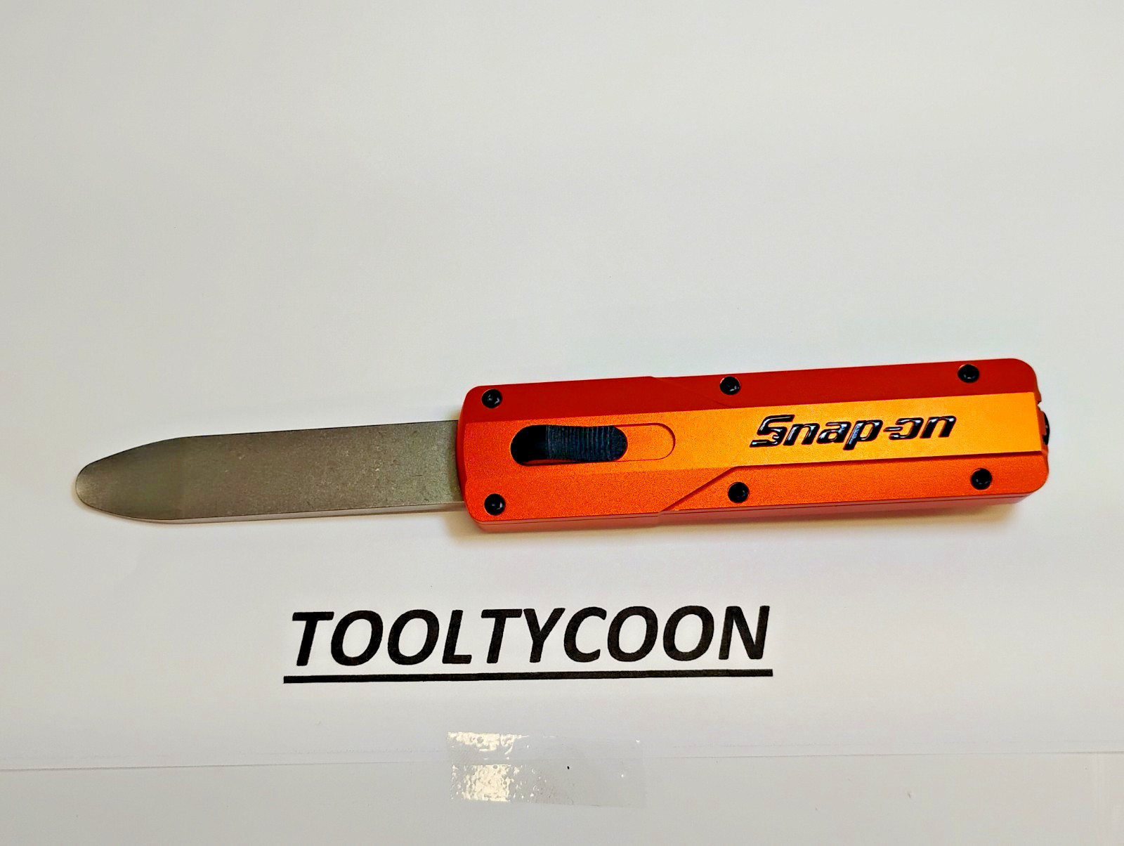 Snap-on Tools NEW ORANGE “OTF” Out The Front Retractable Panel Tool PBFT60O