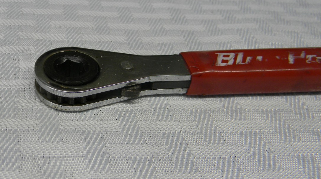 BLUE-POINT 5/16″ SIDE TERMINAL BATTERY RATCHETING WRENCH 9-3/4″ LONG #YA249L