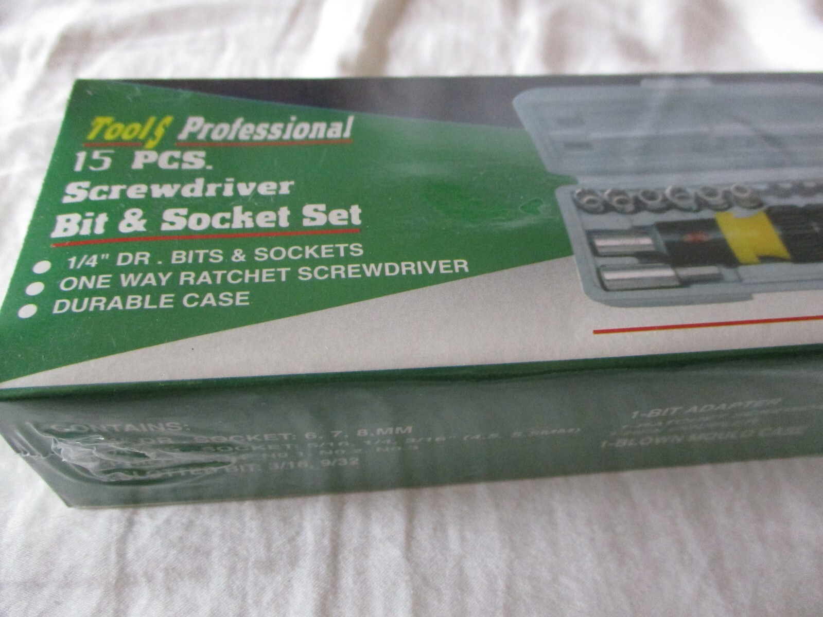 15pcs Pocket Size Screwdriver & Socket Set 1/4″ Drive Bit & Socket Set &Case