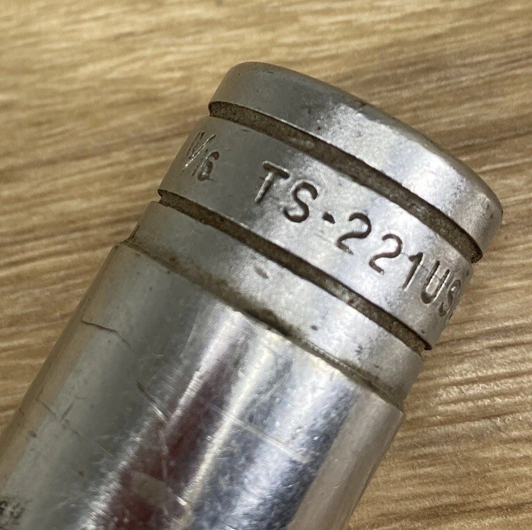 Vintage Snap-On 1/2” Drive 6-Point 11/16” SAE Deep Socket Marked TS-221