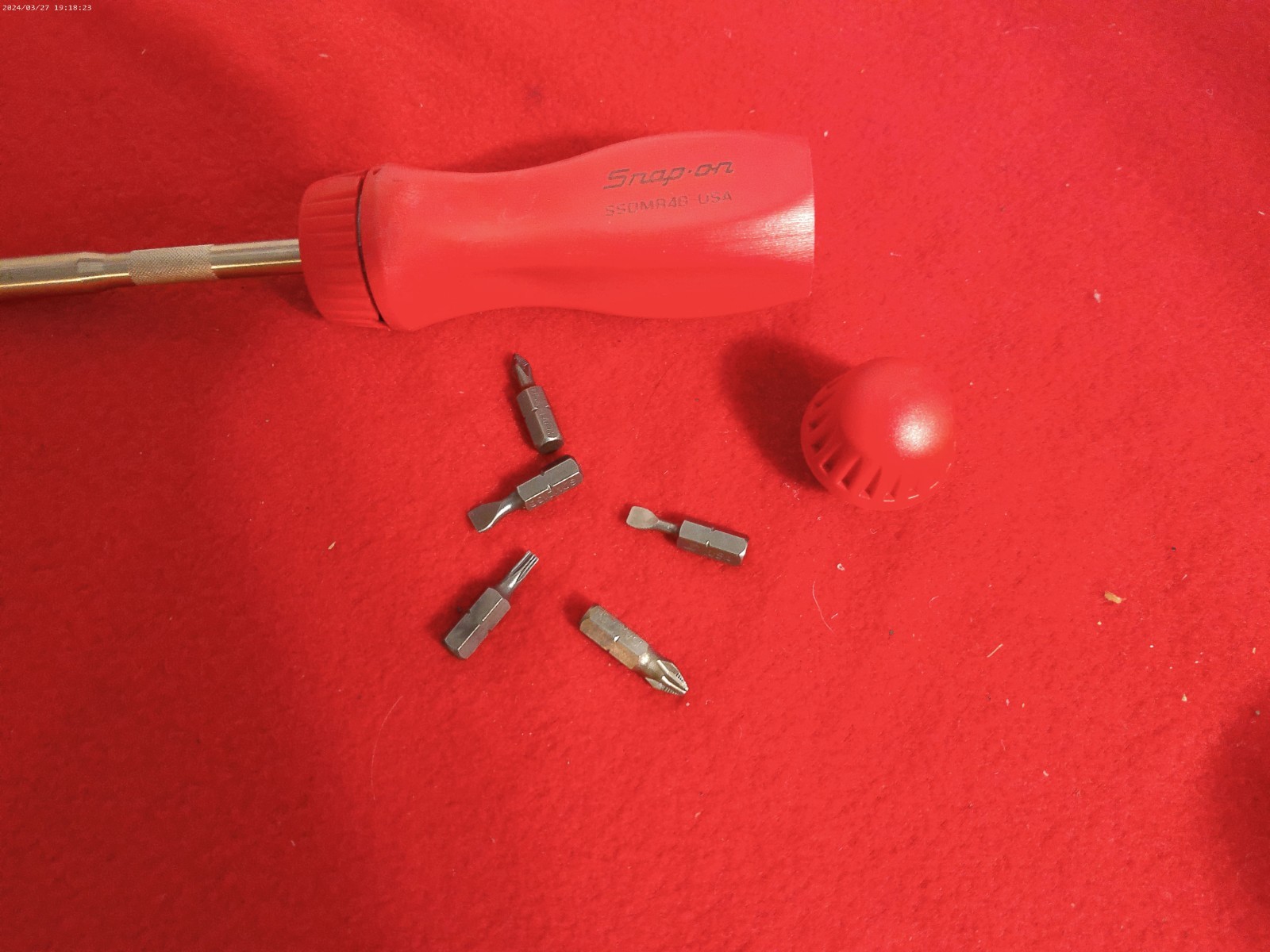Snap-On 8 3/4″ Ratcheting Standard Screwdriver (Red) #SSDMR4B. Used. Like New.