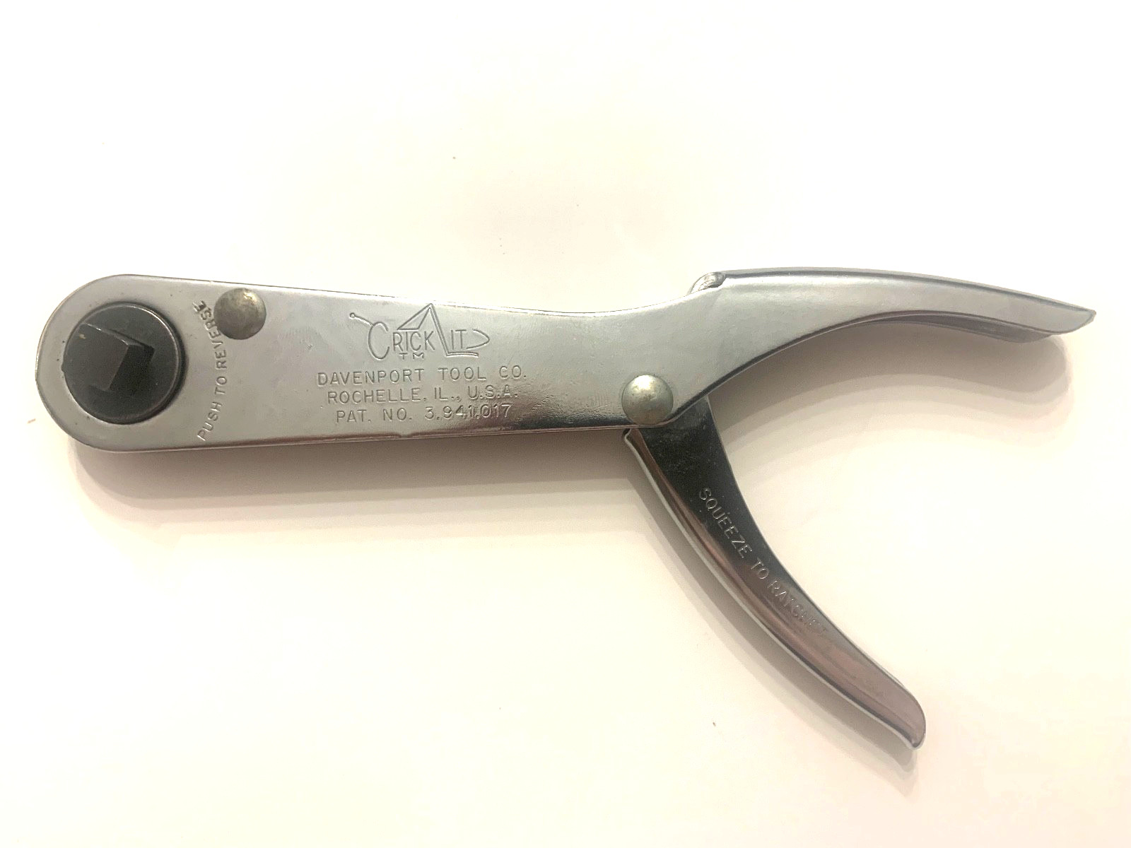 Crick It Squeeze Handle Ratchet with bits. Davenport Tool Co.