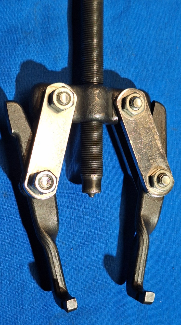 OTC T82T-6256-A Ford Rotunda 303-185 Cam gear puller for 4.9
