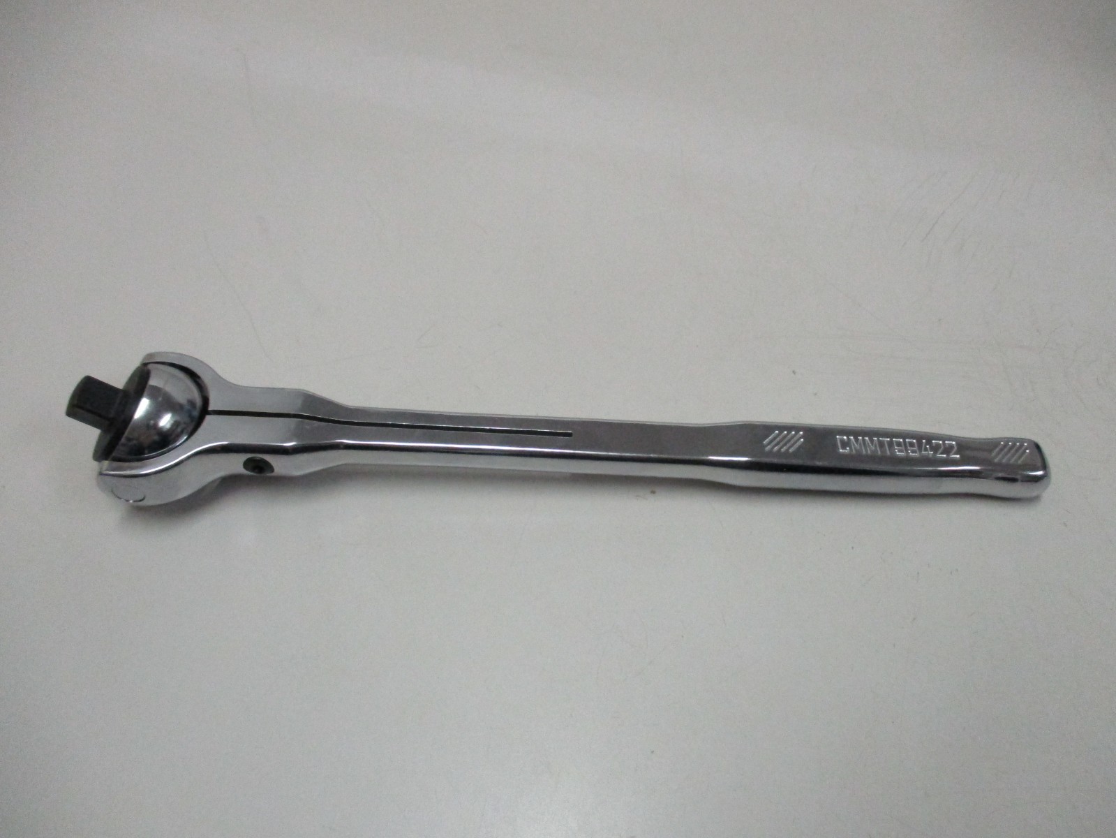 Craftsman CMMT99422 Ratchet 72-Tooth 3/8″ Drive Swivel Head 180° Rotation