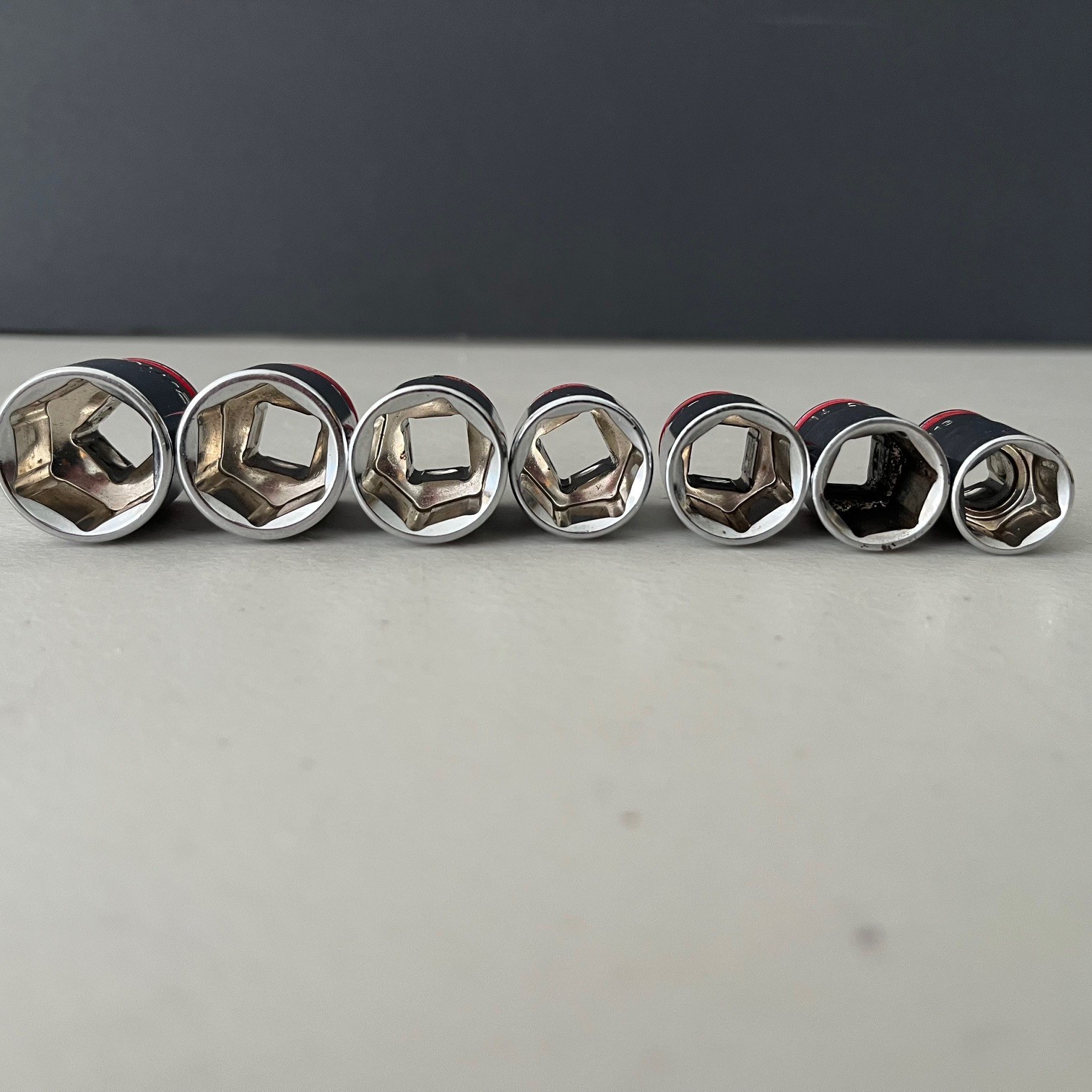 Duralast Red/Blue Sockets Metric 13-19 SAE 7/16,1/2,5/8,11/16,3/4,13/16 extra 17