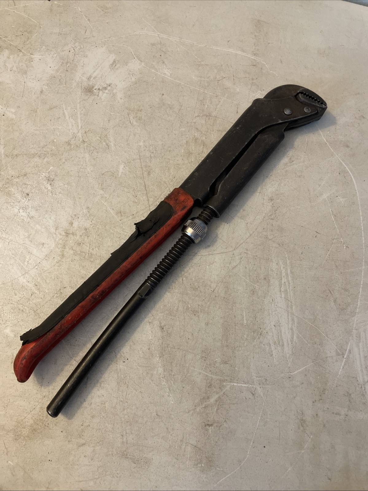 Snap On Soft Grip Adjustable Pliers Wrench PWZ1