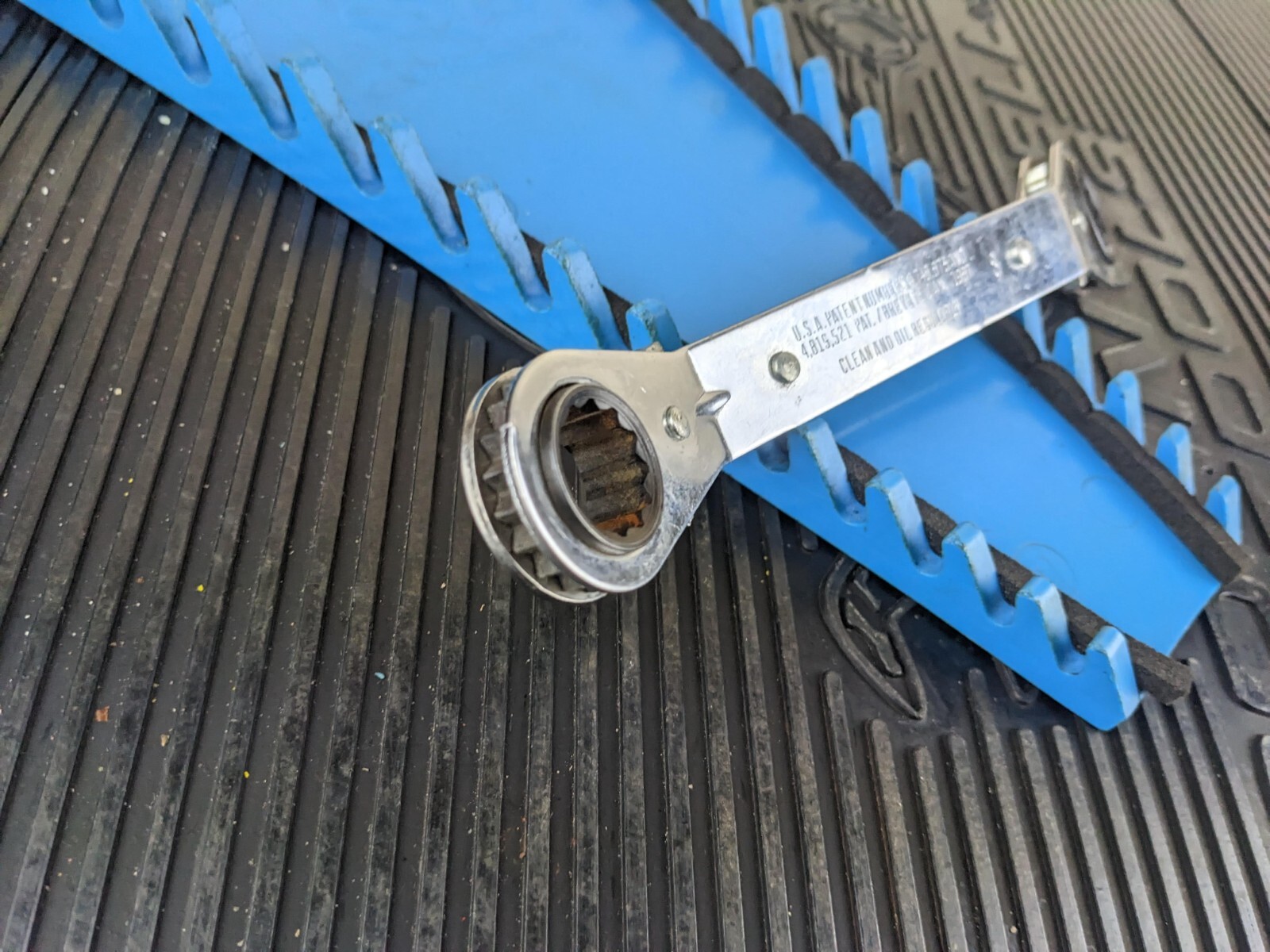 #al495 BLUE POINT RYA2022 5/8″ x 11/16″ 12 POINT OFFSET RATCHETING BOX WRENCH