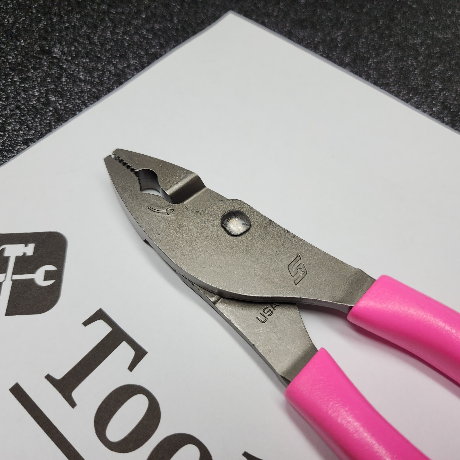 Snap-on Tools USA NEW PINK 8″ Talon Soft Grip FlankJaw Slip-Joint Pliers HJ47ACF
