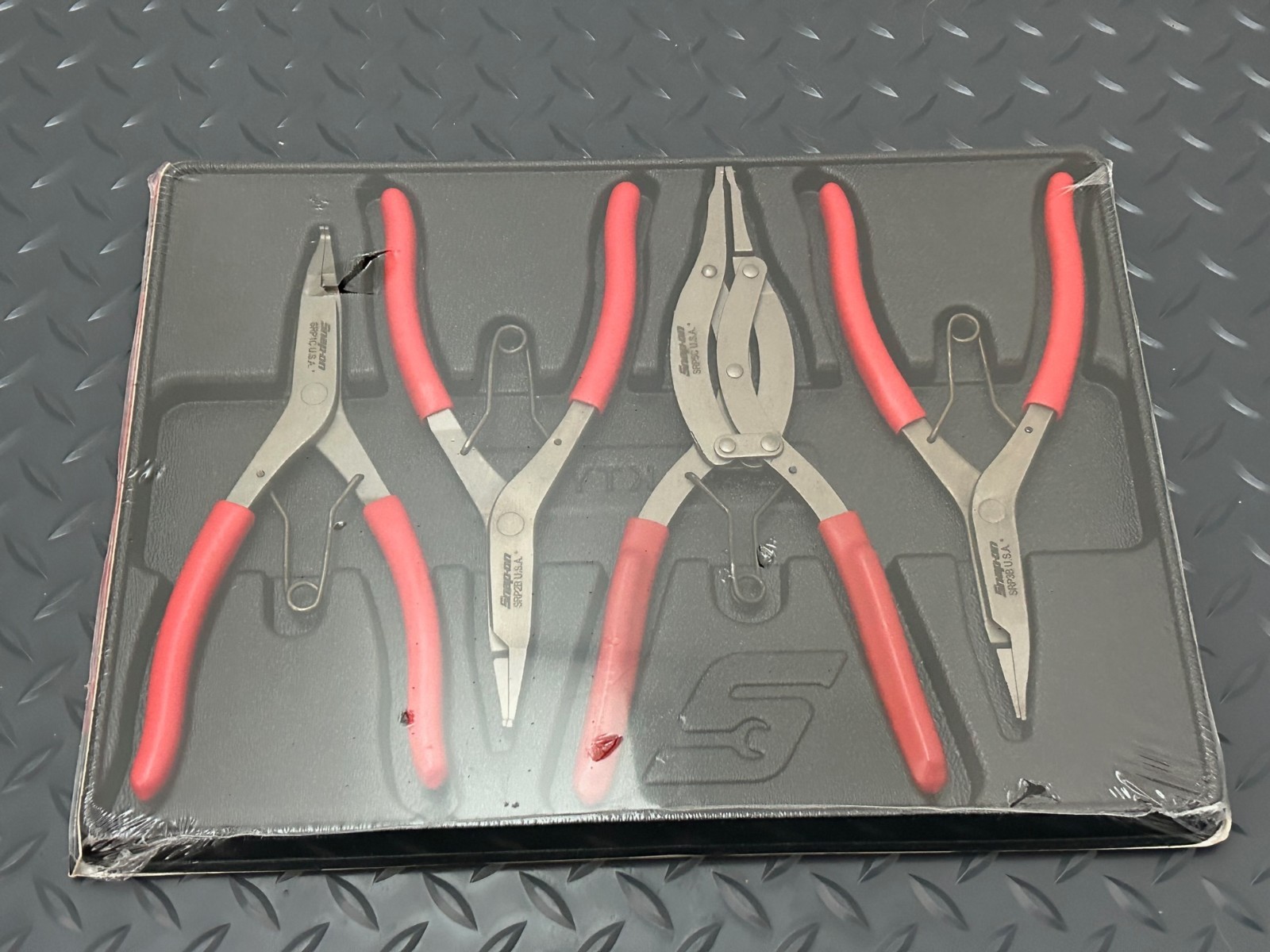 Snap-on srp400b 4 pc. snap ring plier set srp1c,srp2b,srp3b,srp5b sealed set