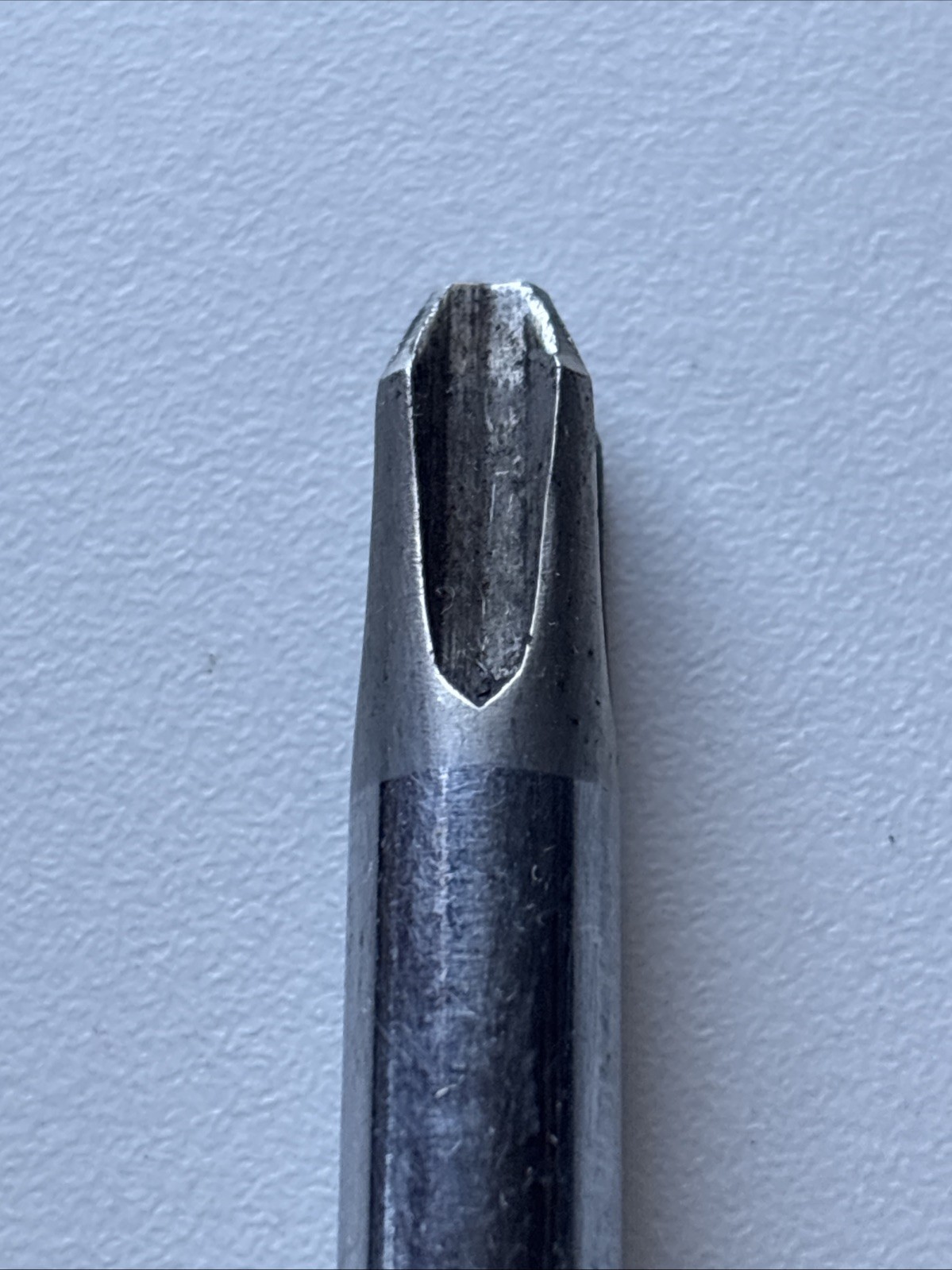 Snap-on SSDP64 No. 4 Phillips Head Screwdriver Black Hard Handle 10.5″ 🇺🇸