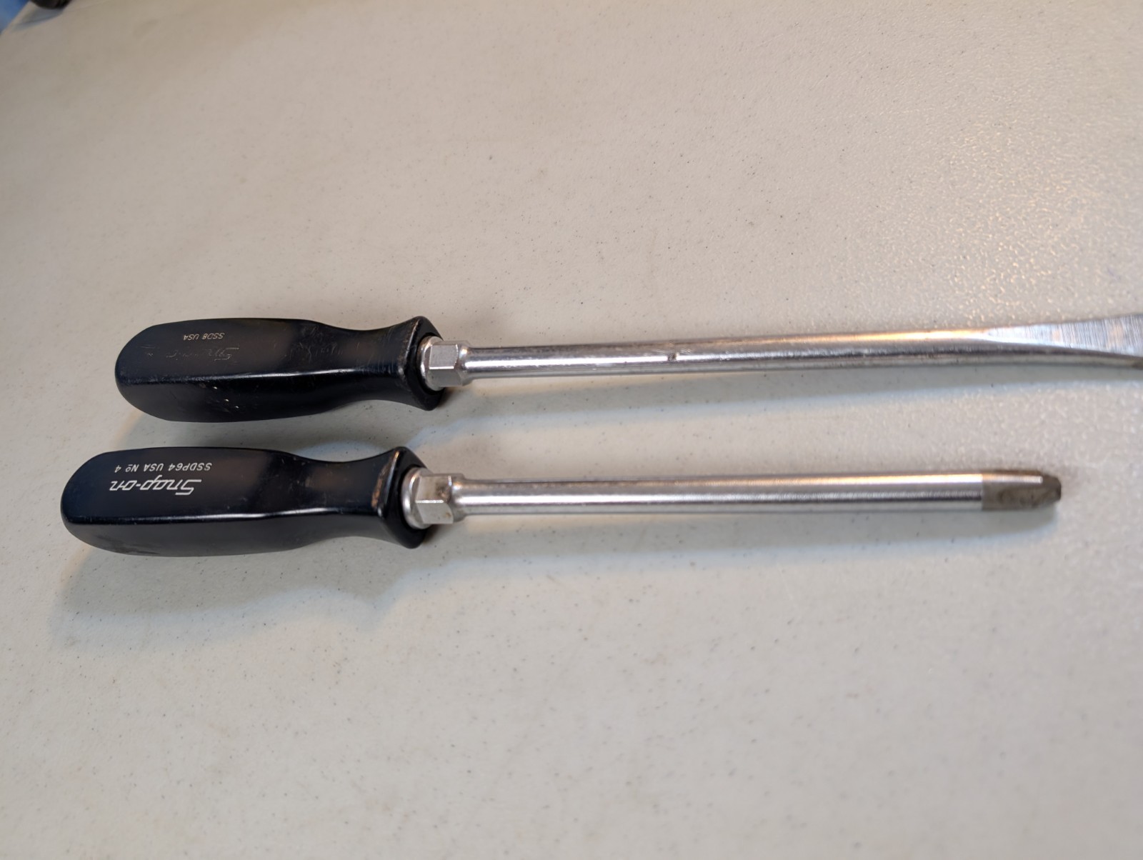 Snap-On SSDP64 #4 Phillips Screwdriver & SSD8 Flat Slotted Black Hard Handle USA