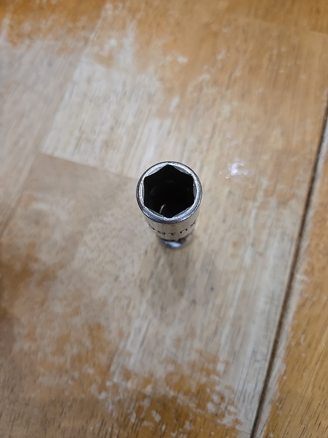Mac Tools 3/8″ Drive 9/16″ 6PT Chrome Deep Swivel Socket For Parts XU186D
