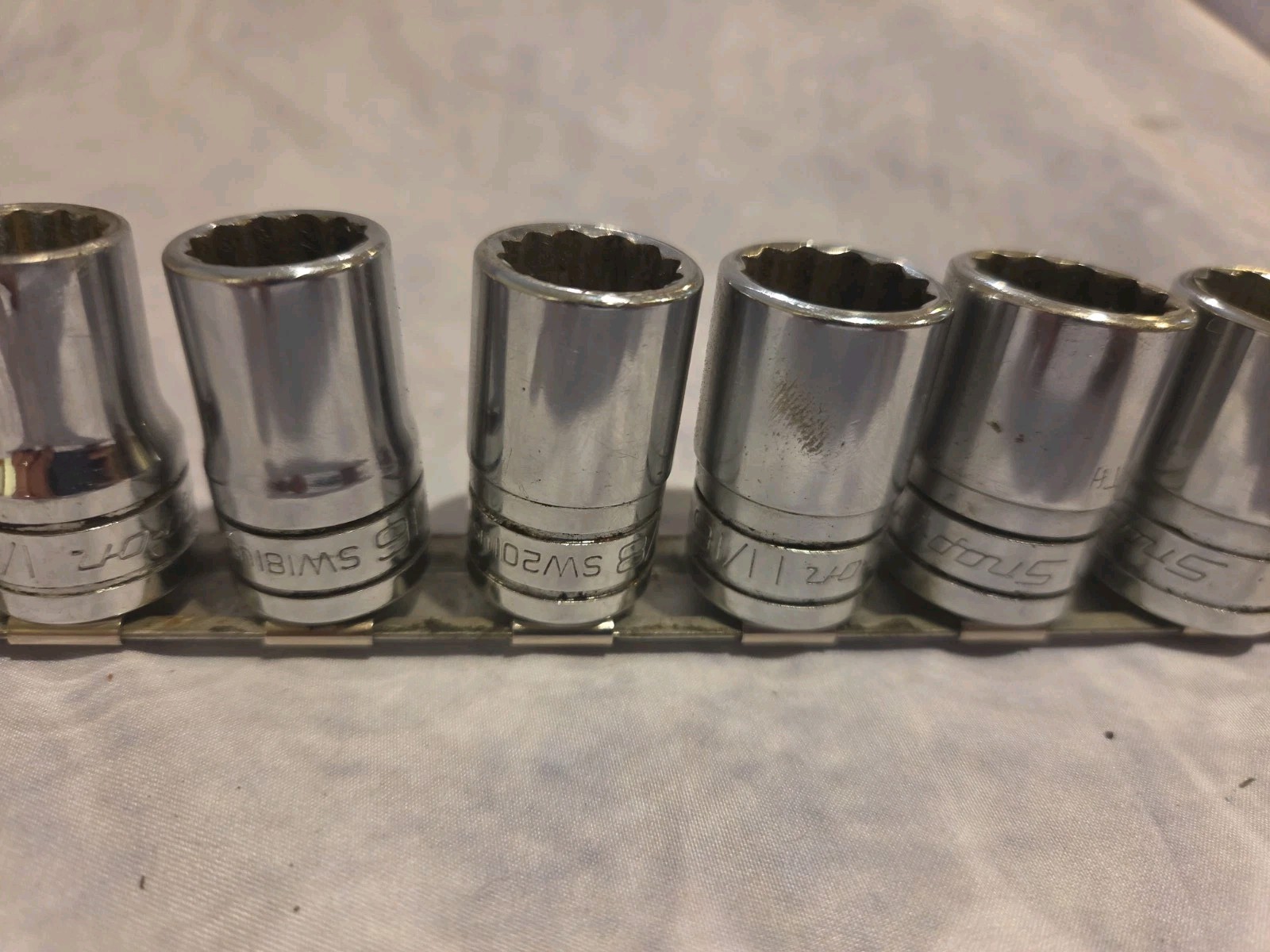 Snap On 12 Piece 1/2″ Drive 12 Pt SAE Socket Set 3/8″ – 7/8″ A135 A136 SXW2 +
