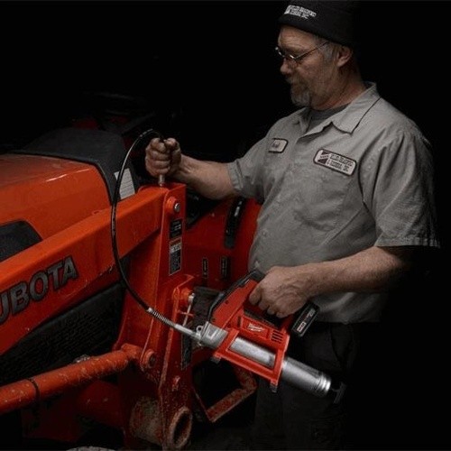 Milwaukee 2446-21XC M12 Cordless Lithium-Ion Grease Gun Kit, 8000 PSI Max