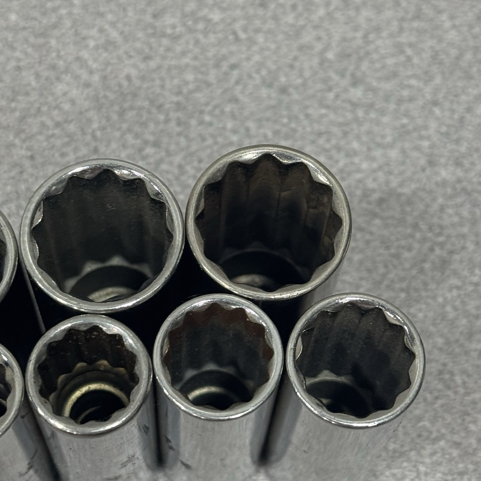 Craftsman 10 Pc Deep Well Socket Set 12 Pt Metric 3/8″ Drive 9mm-18mm G Series